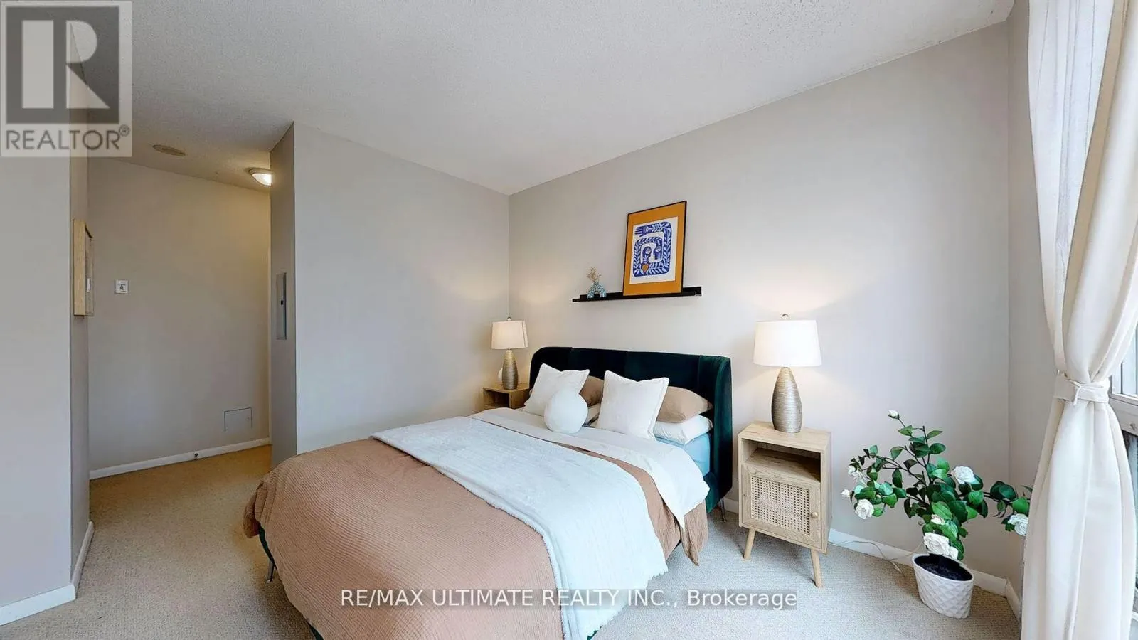 228 - 231 FORT YORK BOULEVARD