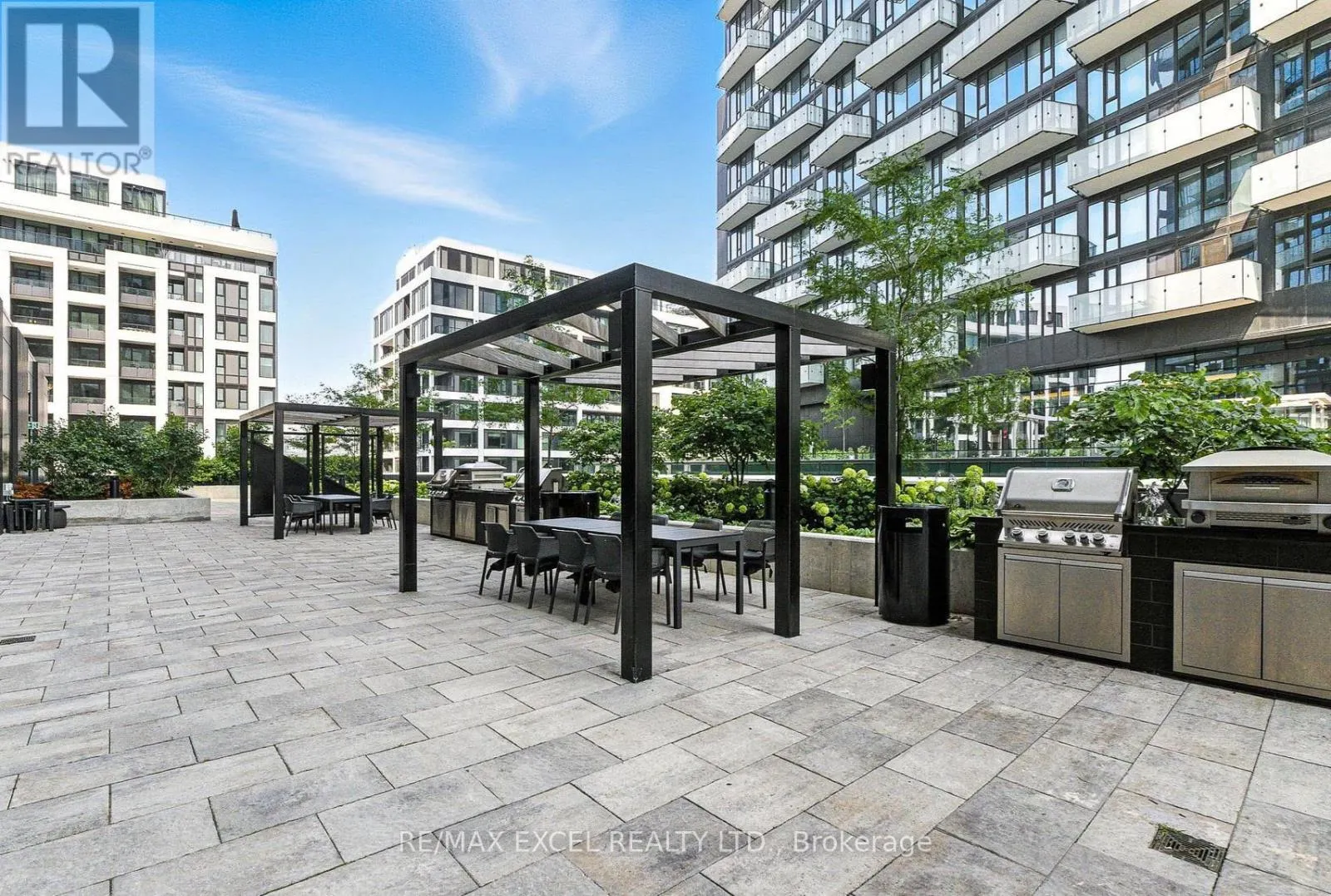 3206 - 470 FRONT STREET W