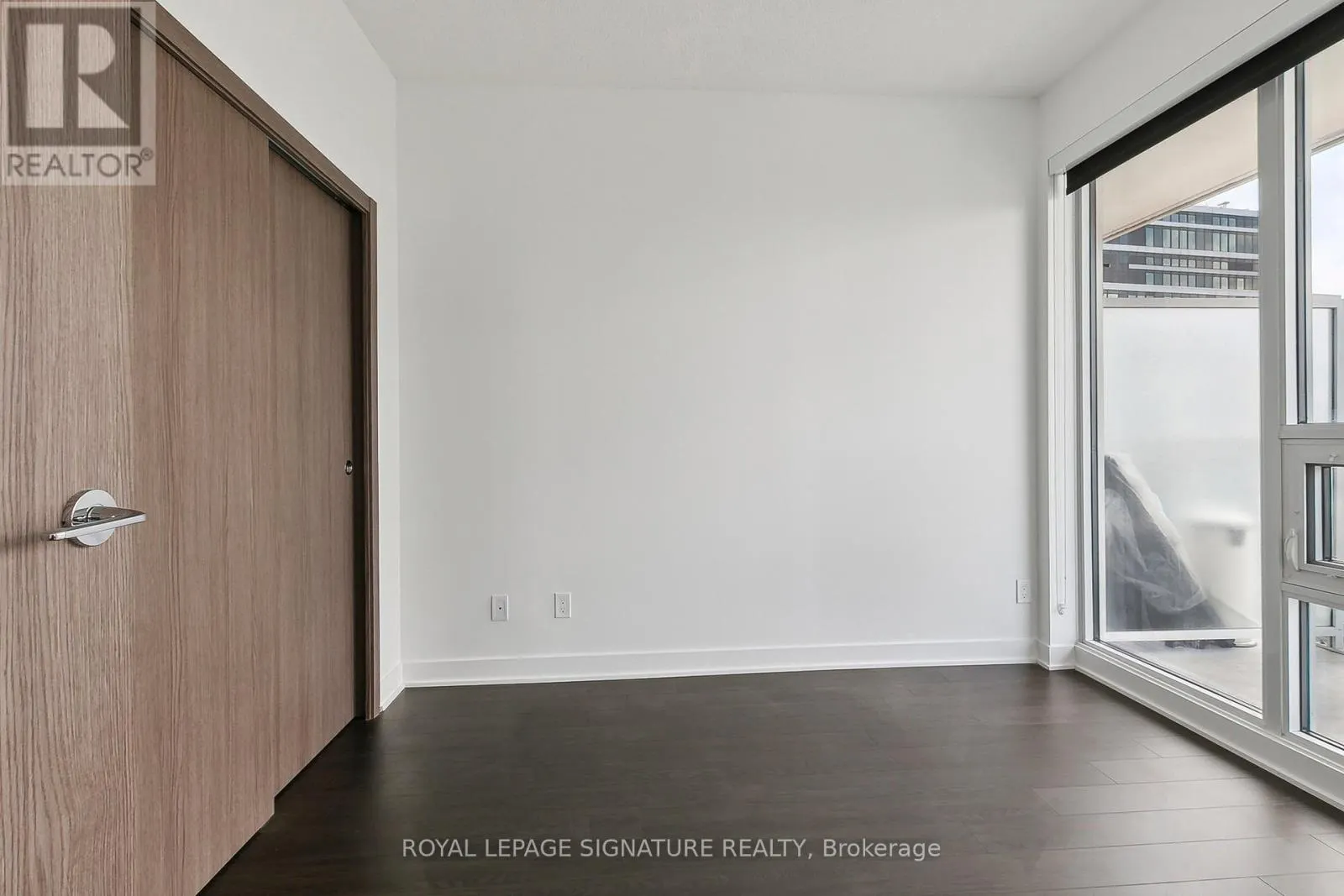 3001 - 19 BATHURST STREET