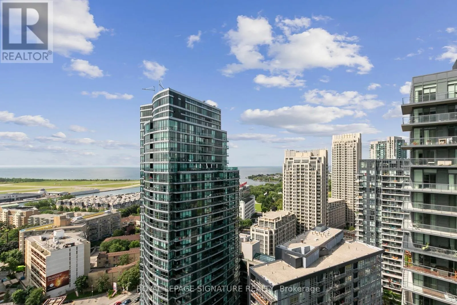 3001 - 19 BATHURST STREET