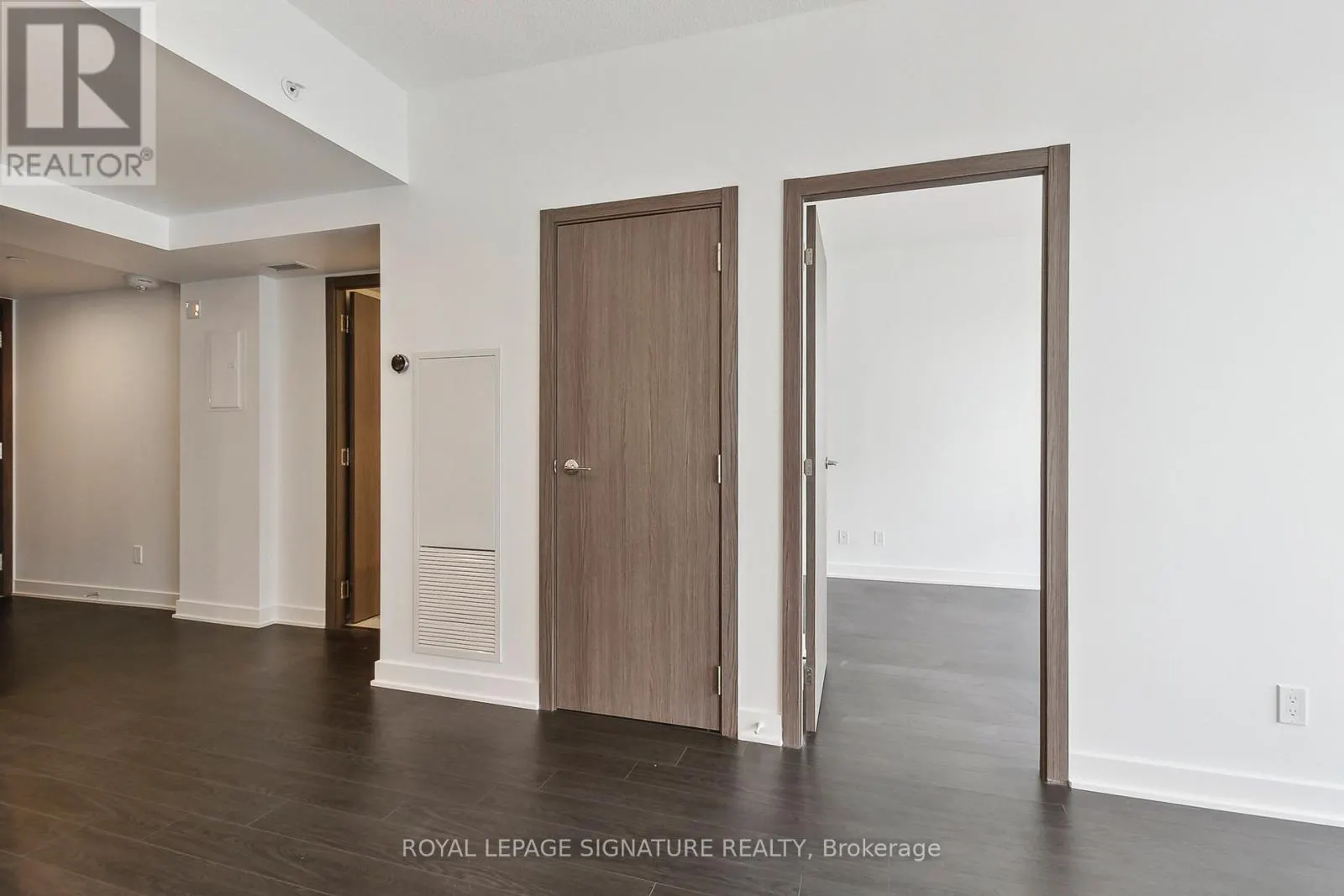 3001 - 19 BATHURST STREET