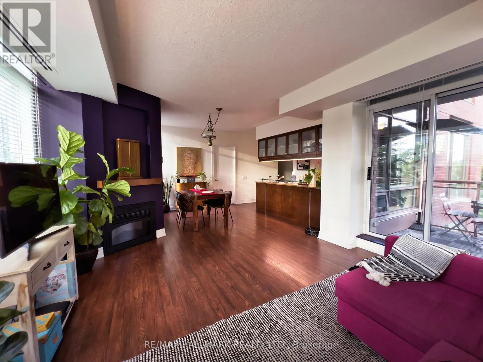 410W - 500 QUEENS QUAY W
