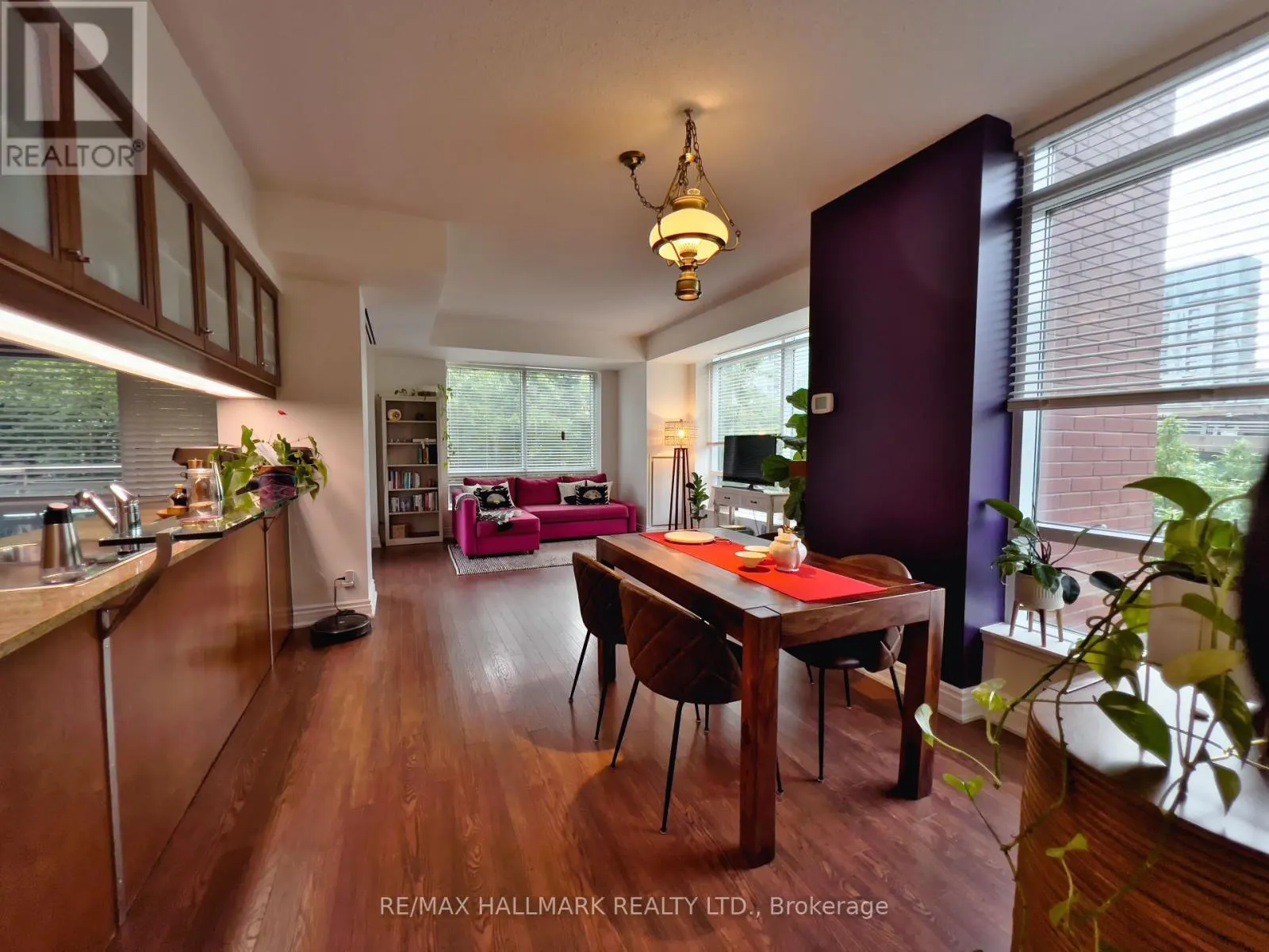410W - 500 QUEENS QUAY W