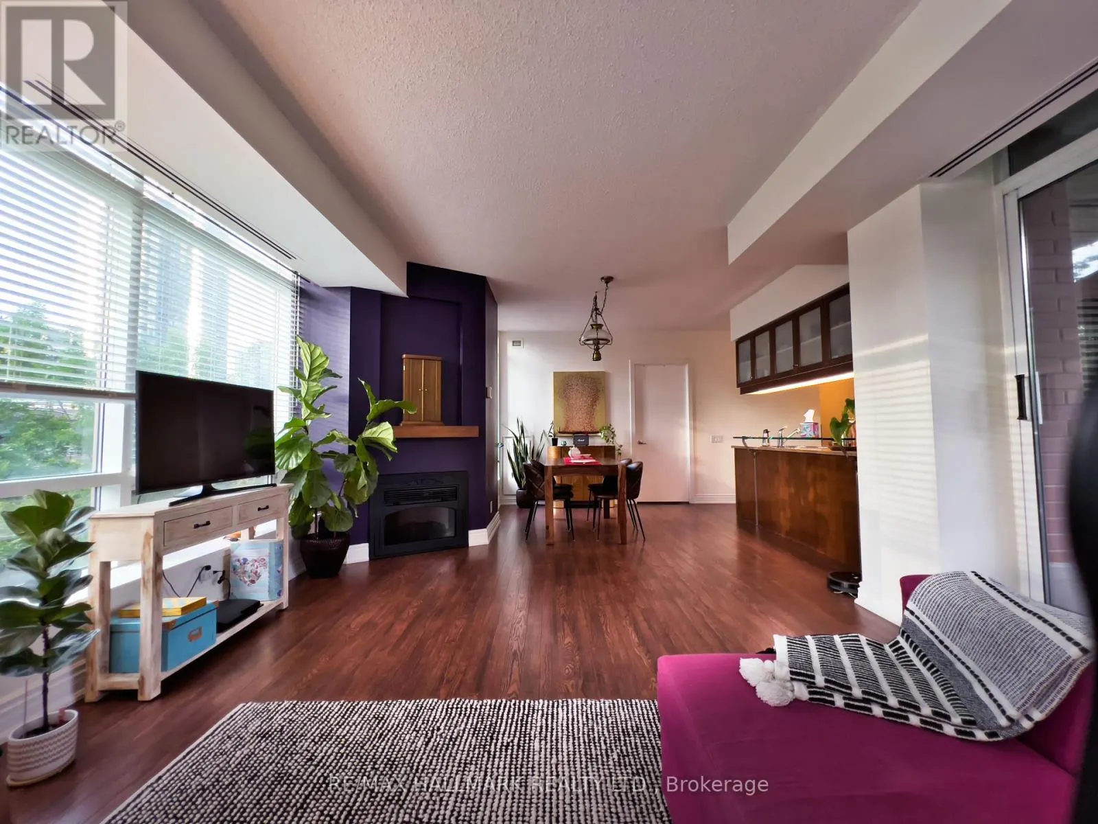 410W - 500 QUEENS QUAY W