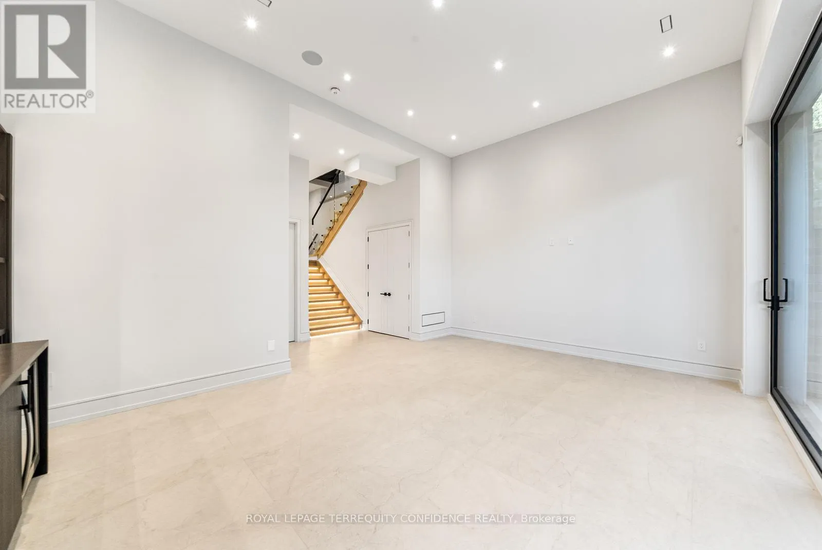 276 HORSHAM AVENUE