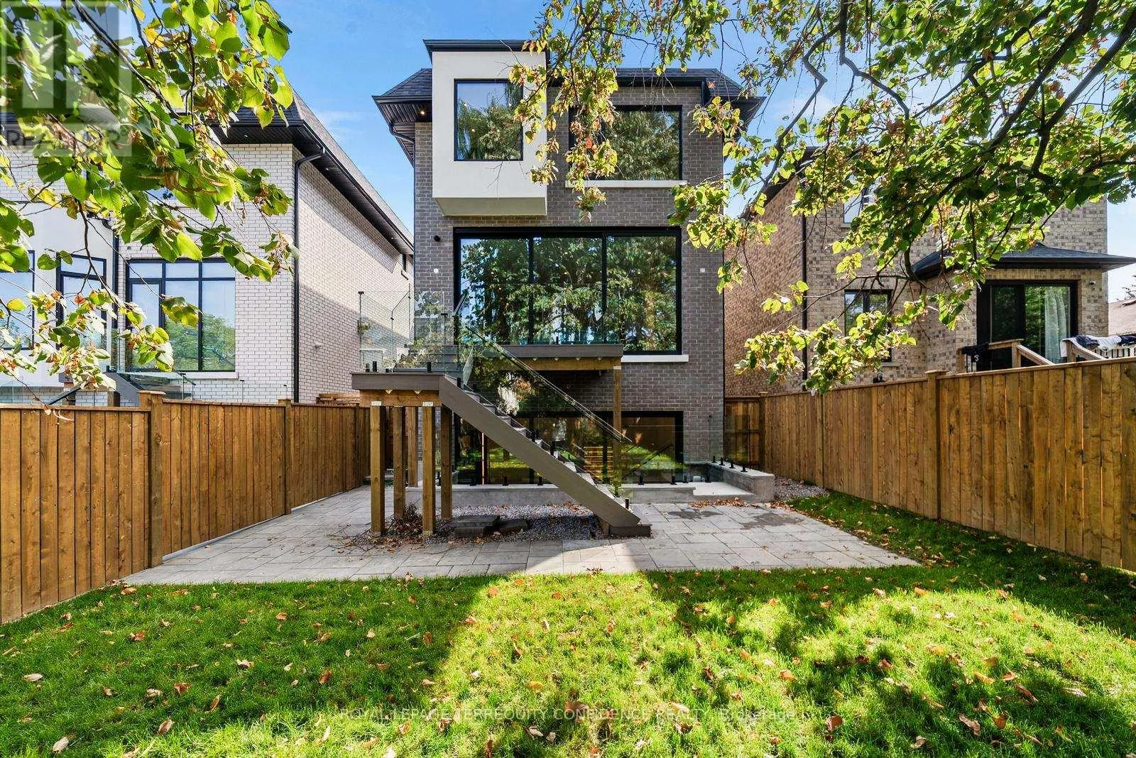 276 HORSHAM AVENUE