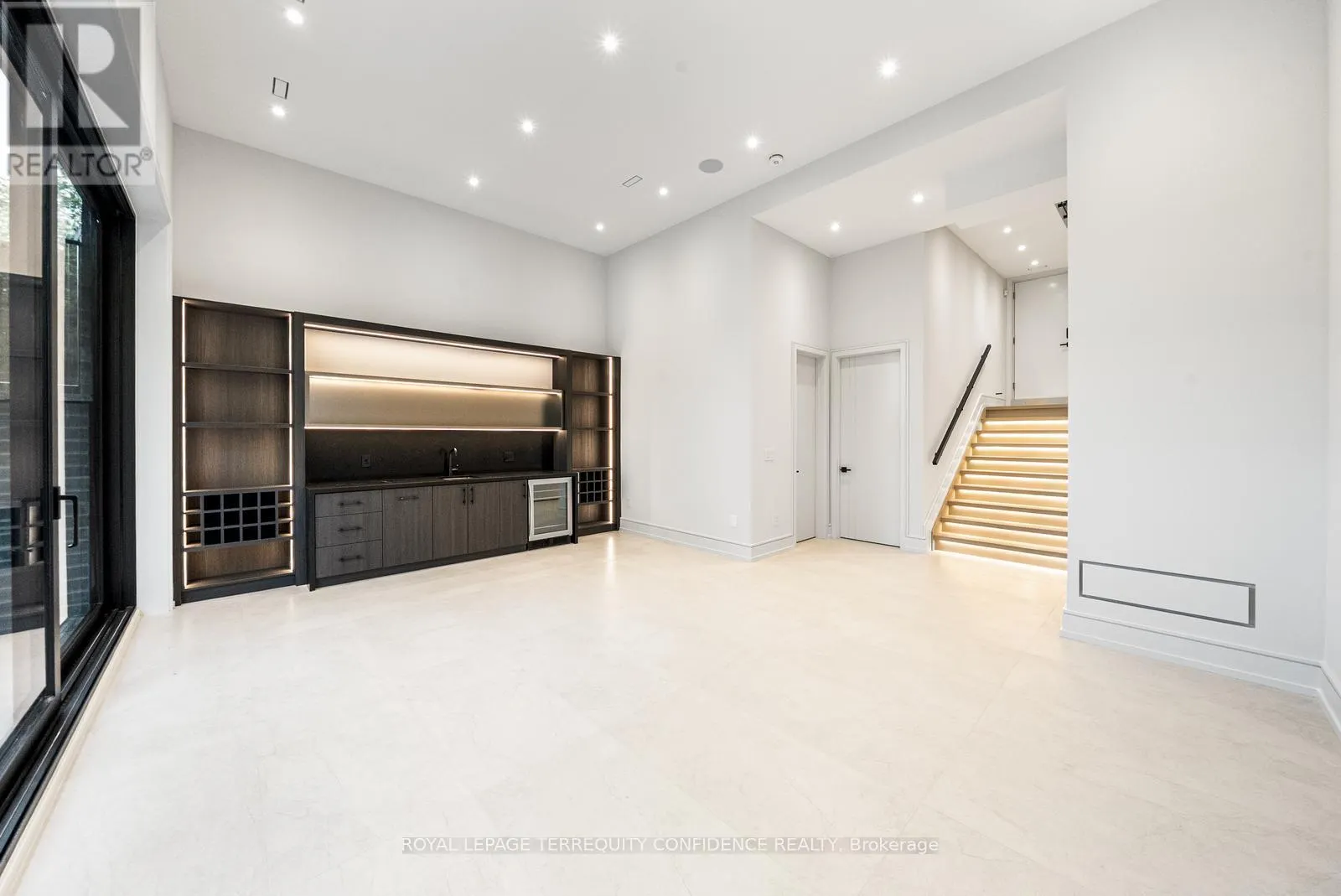 276 HORSHAM AVENUE