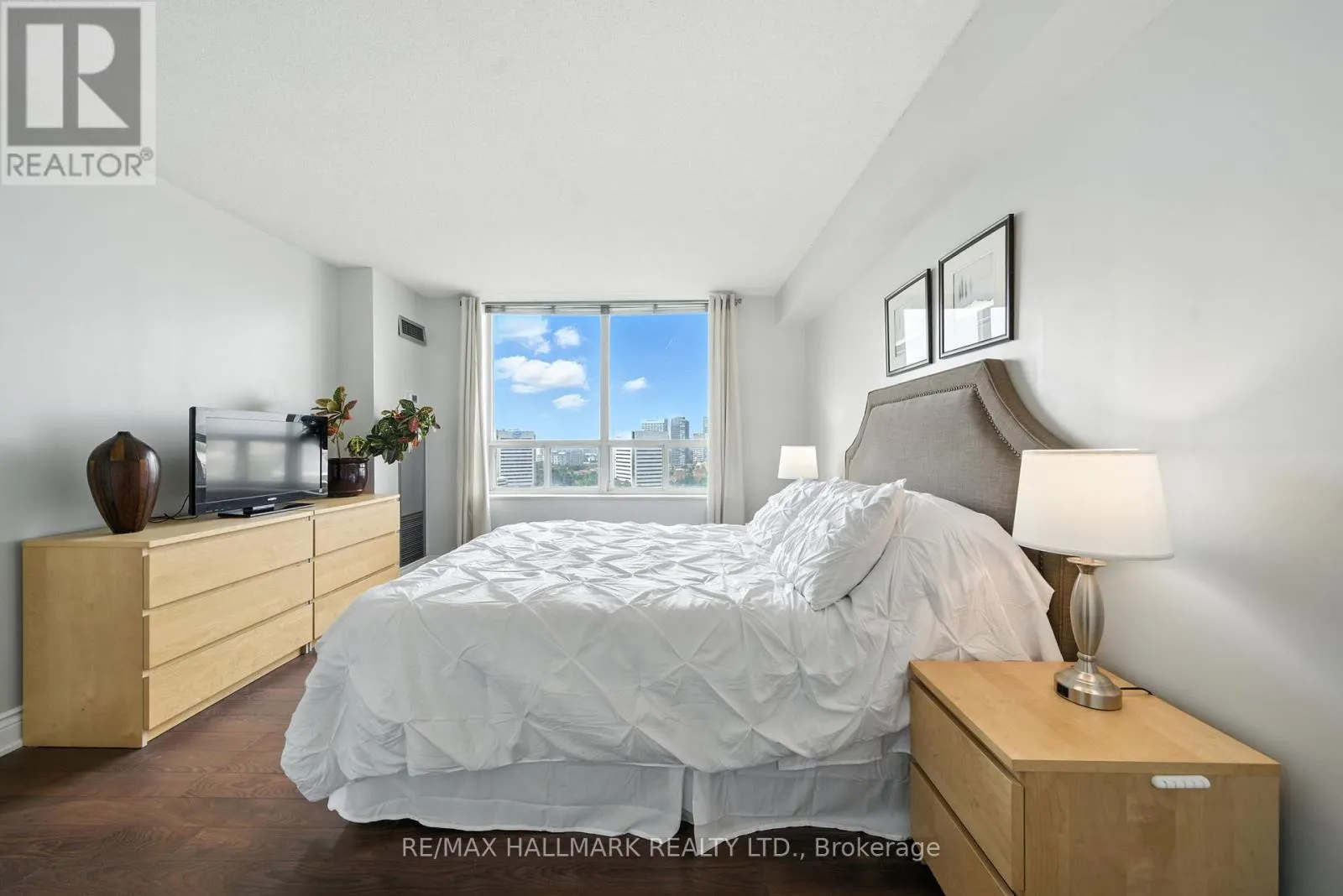 2002 - 215 WYNFORD DRIVE