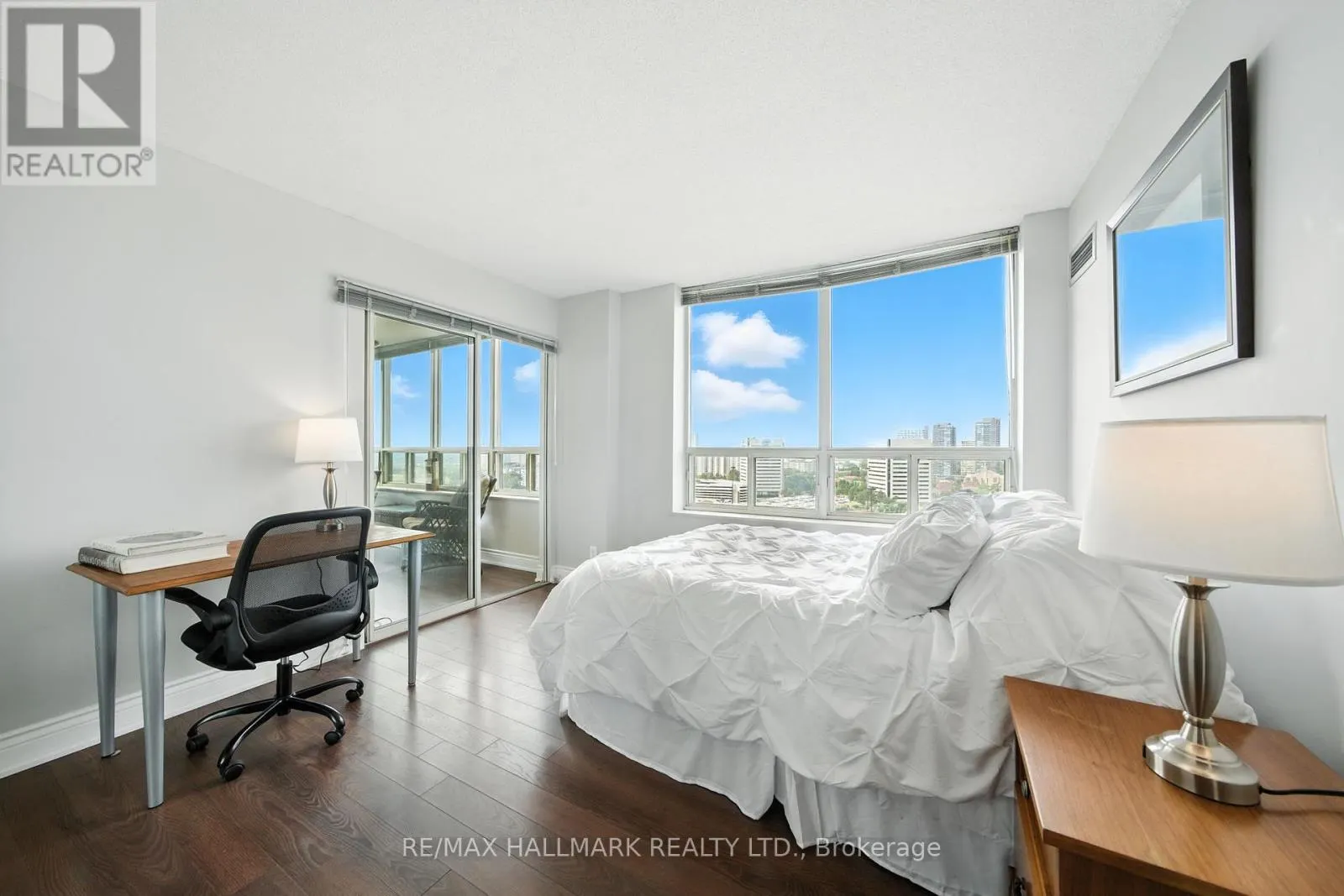2002 - 215 WYNFORD DRIVE