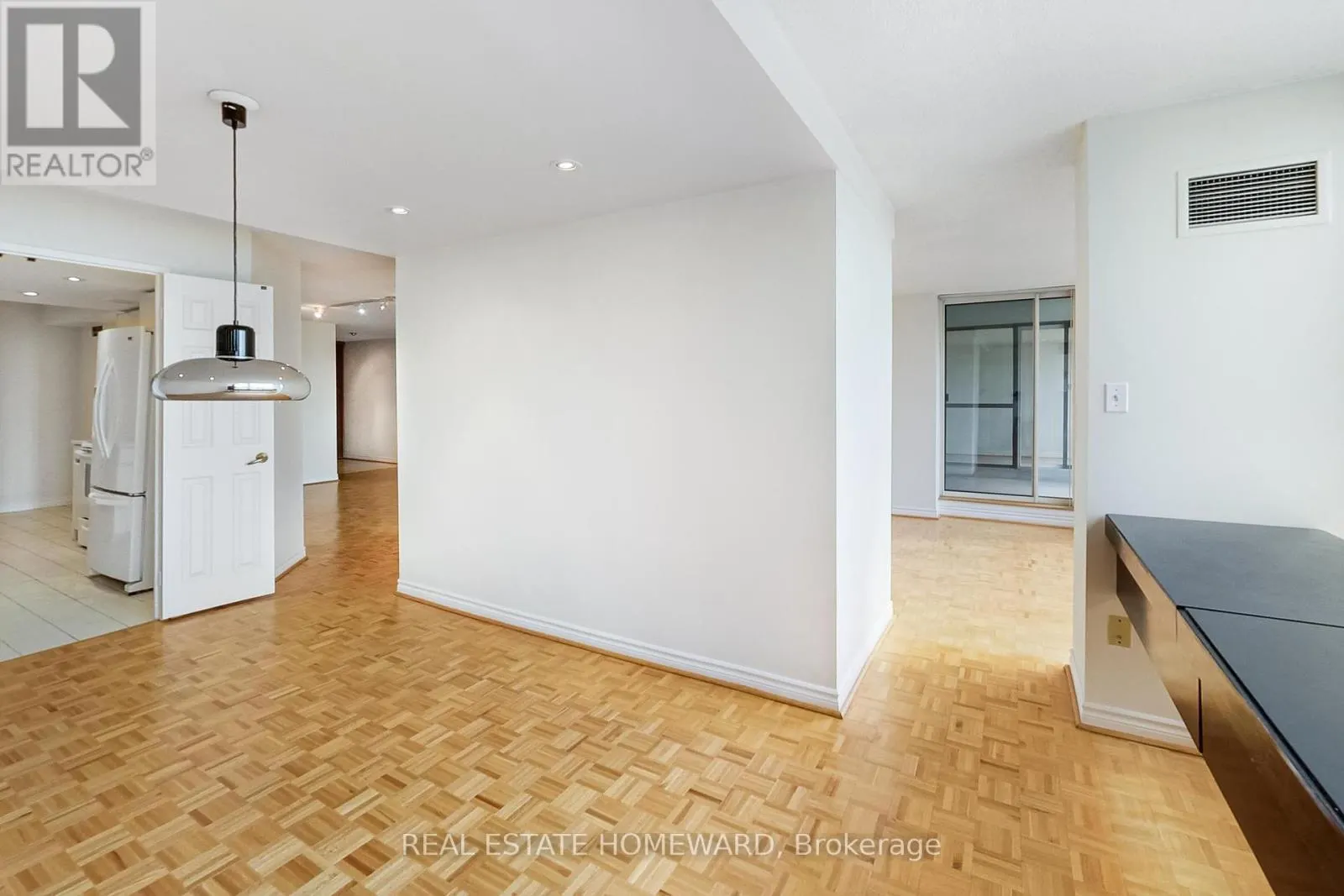 #1405 - 130 CARLTON STREET