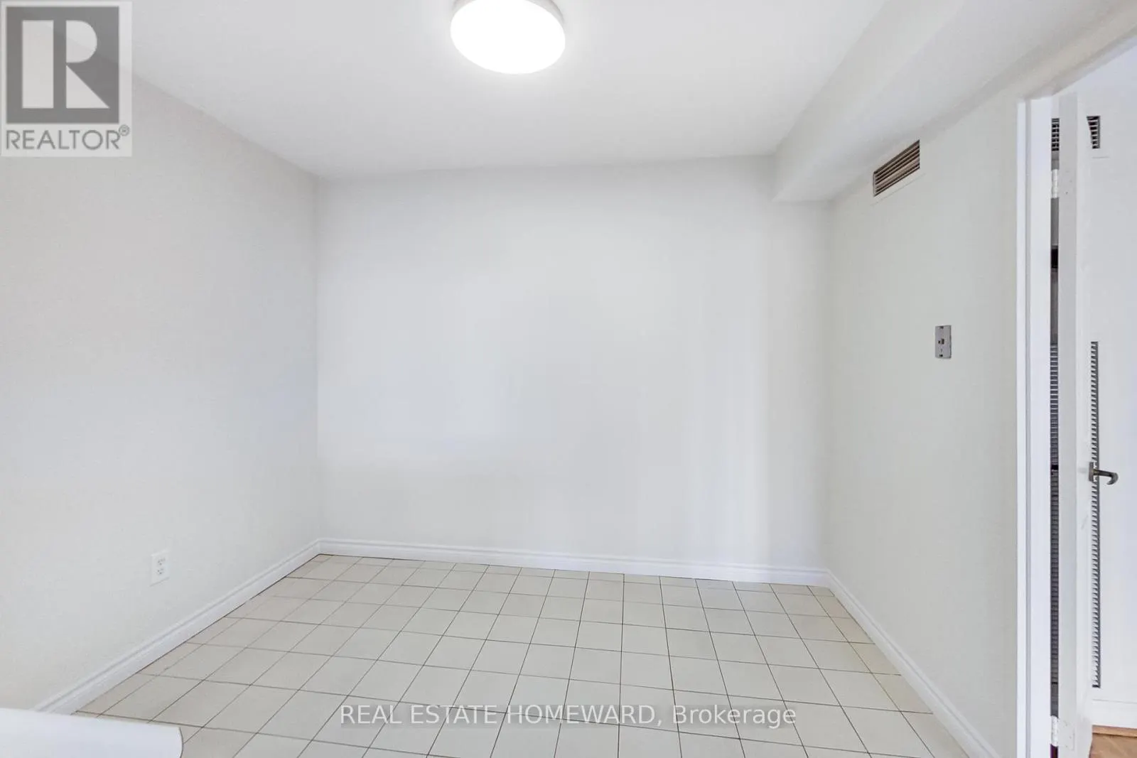 #1405 - 130 CARLTON STREET