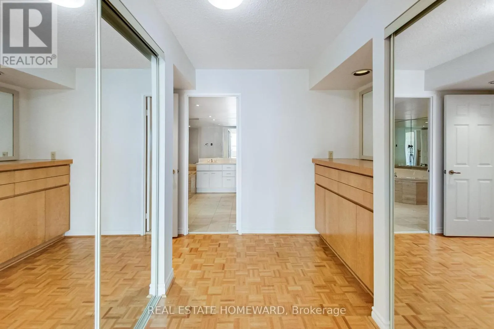 #1405 - 130 CARLTON STREET