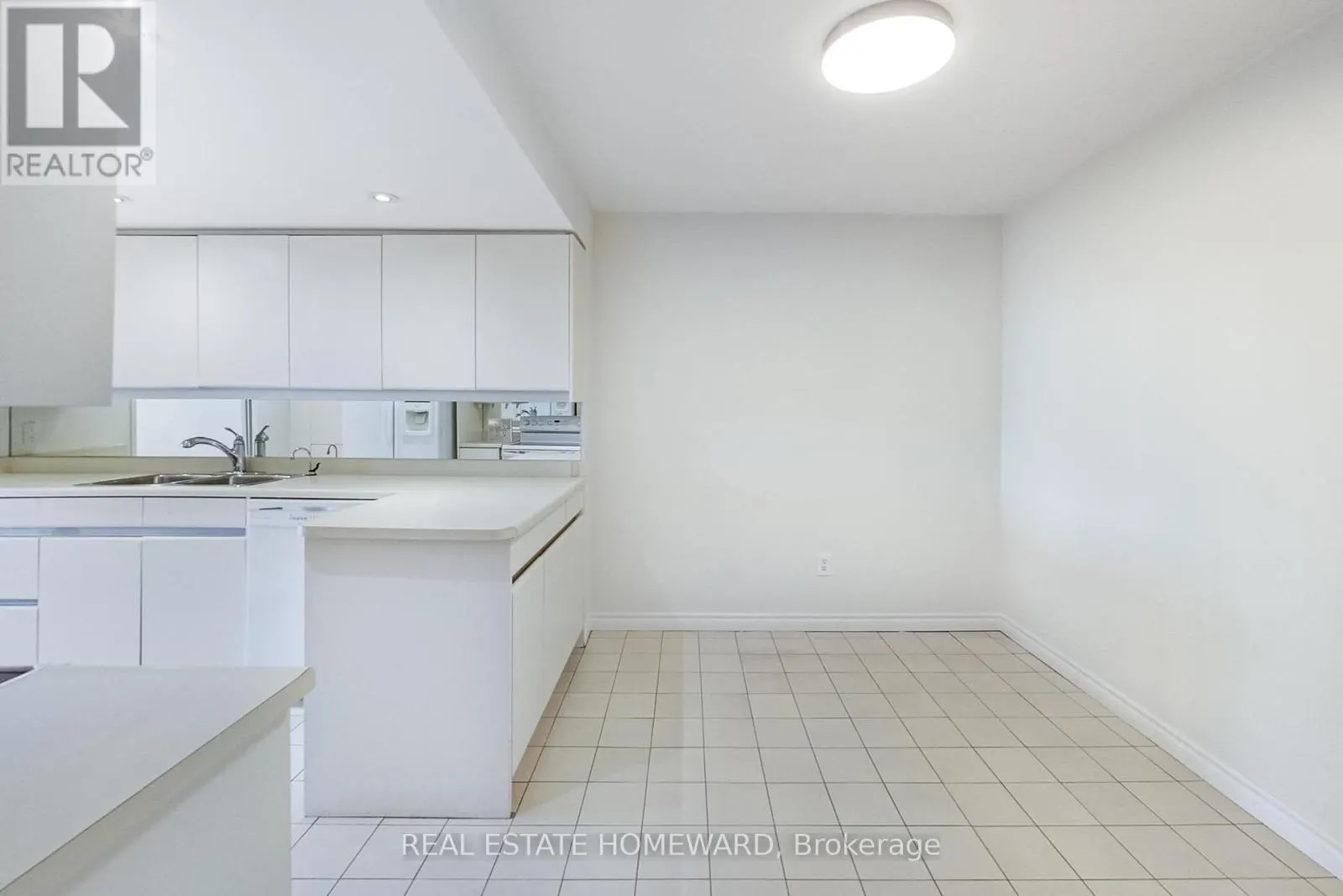 #1405 - 130 CARLTON STREET