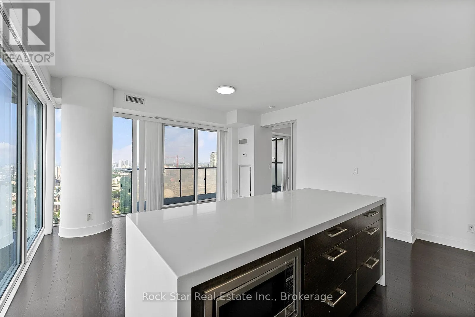 2604 - 65 ST. MARY STREET, #2604