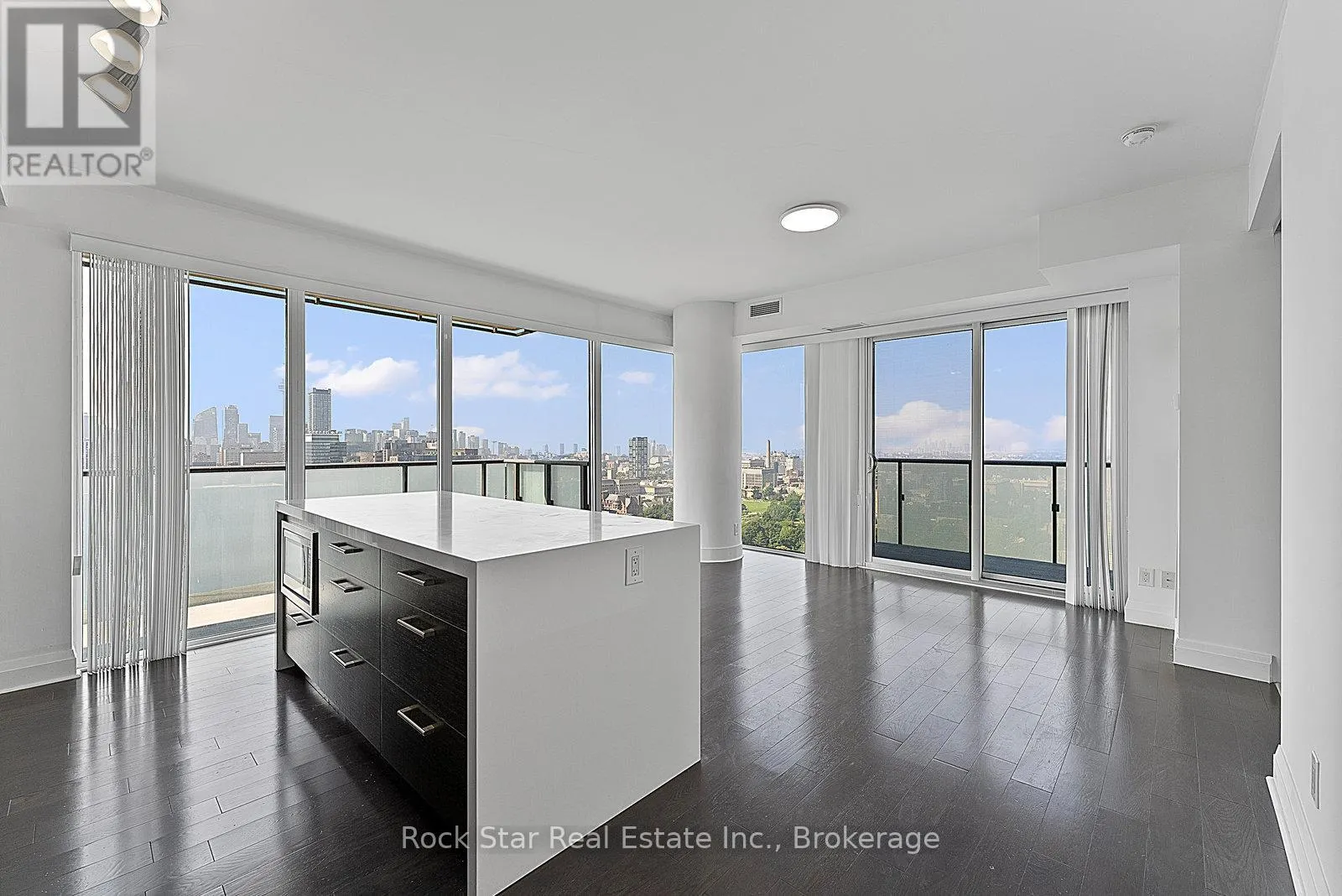2604 - 65 ST. MARY STREET, #2604