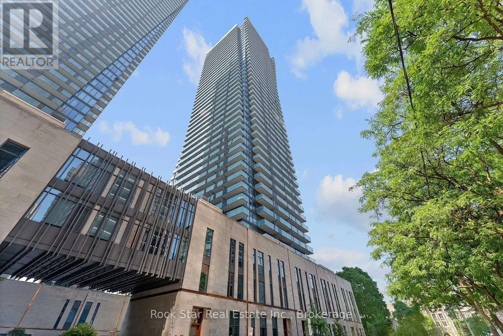 2604 - 65 ST. MARY STREET, #2604