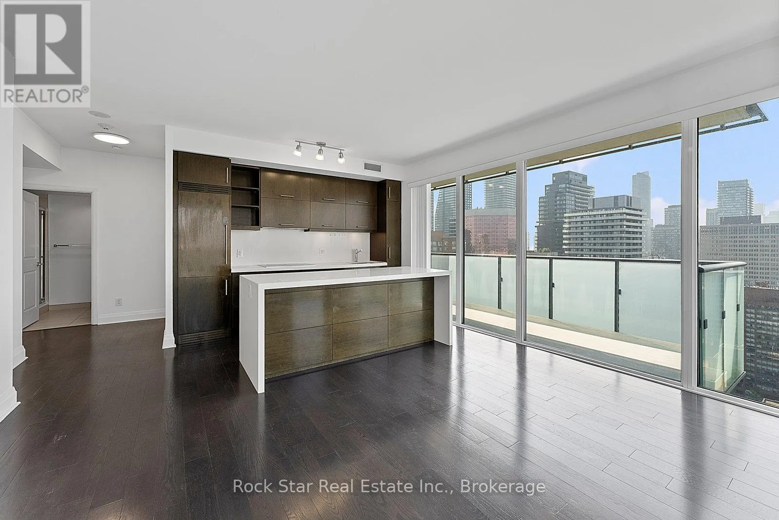 2604 - 65 ST. MARY STREET, #2604