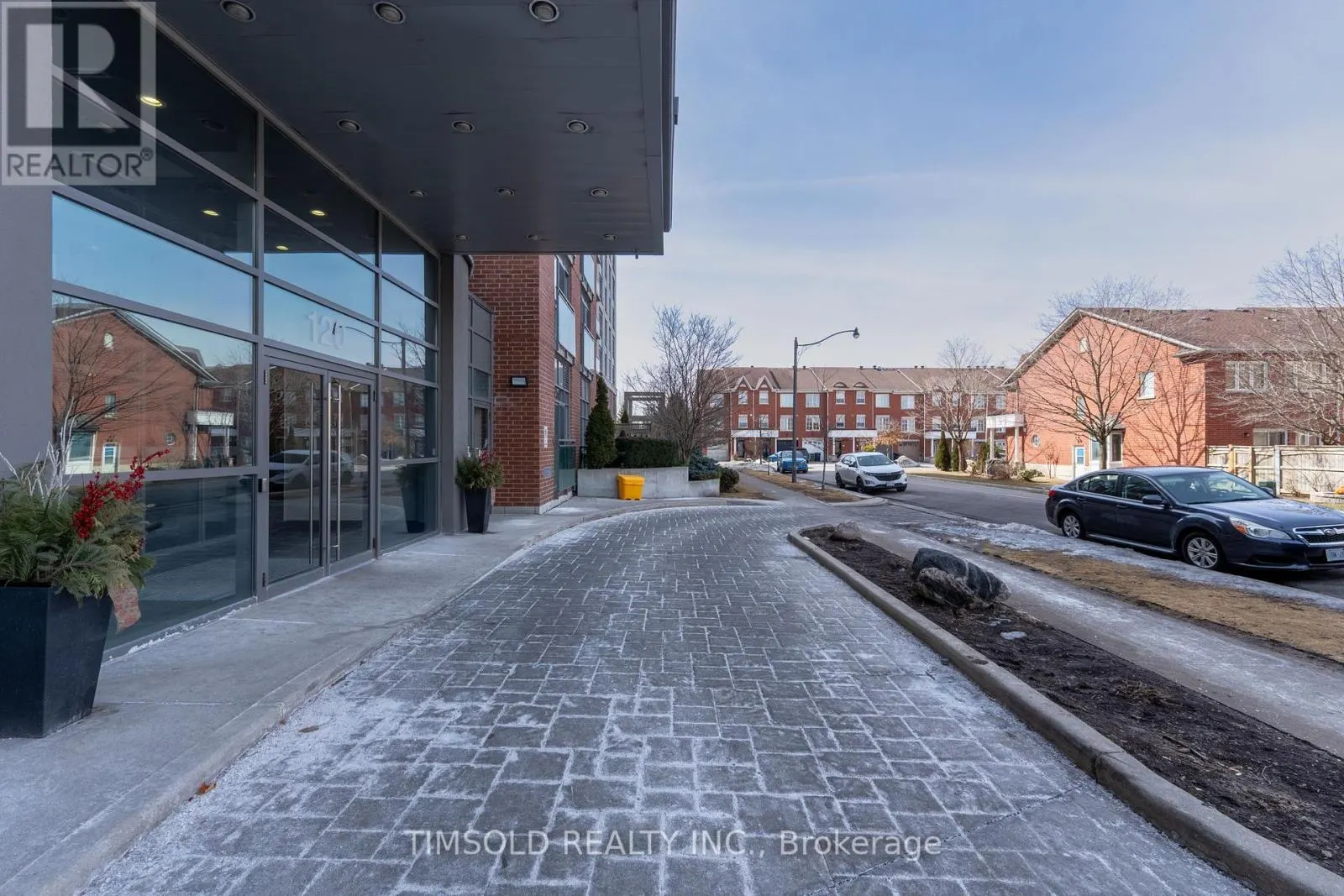 102 - 120 DALLIMORE CIRCLE
