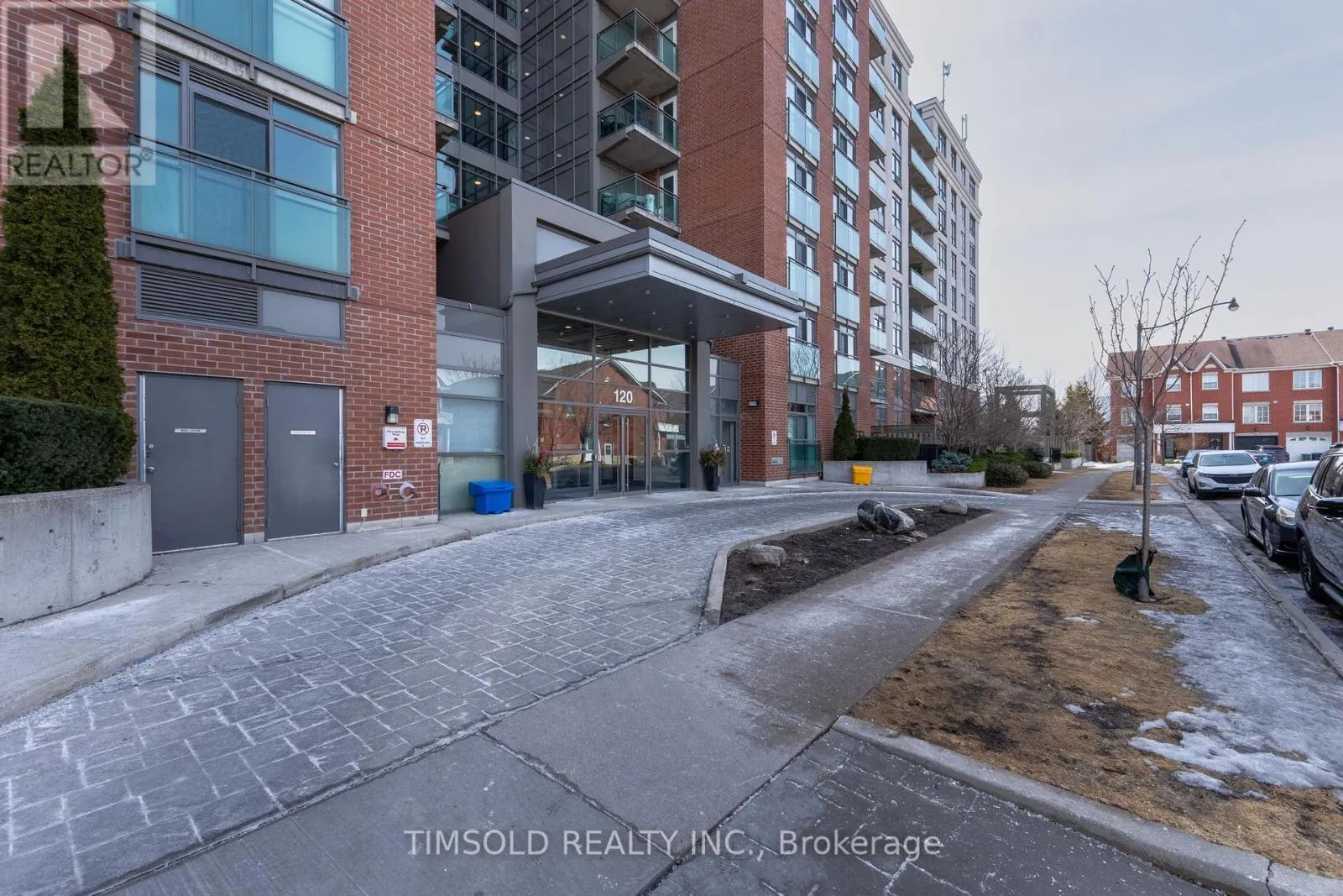 102 - 120 DALLIMORE CIRCLE
