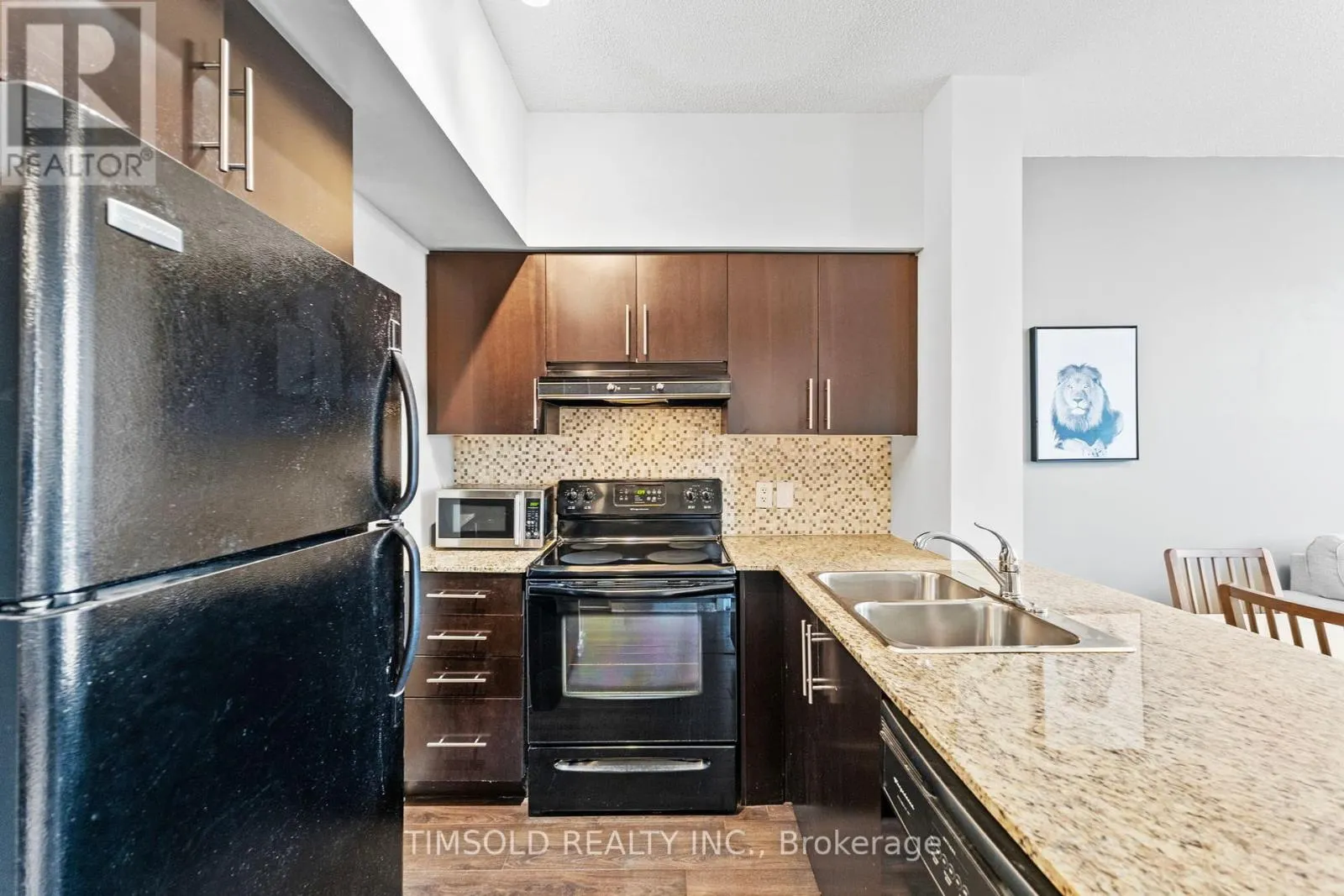 102 - 120 DALLIMORE CIRCLE