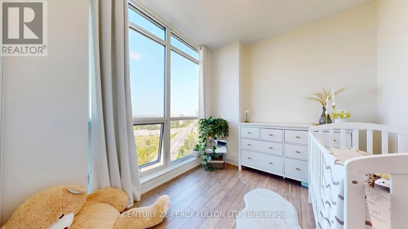 2405 - 18 GRAYDON HALL DRIVE