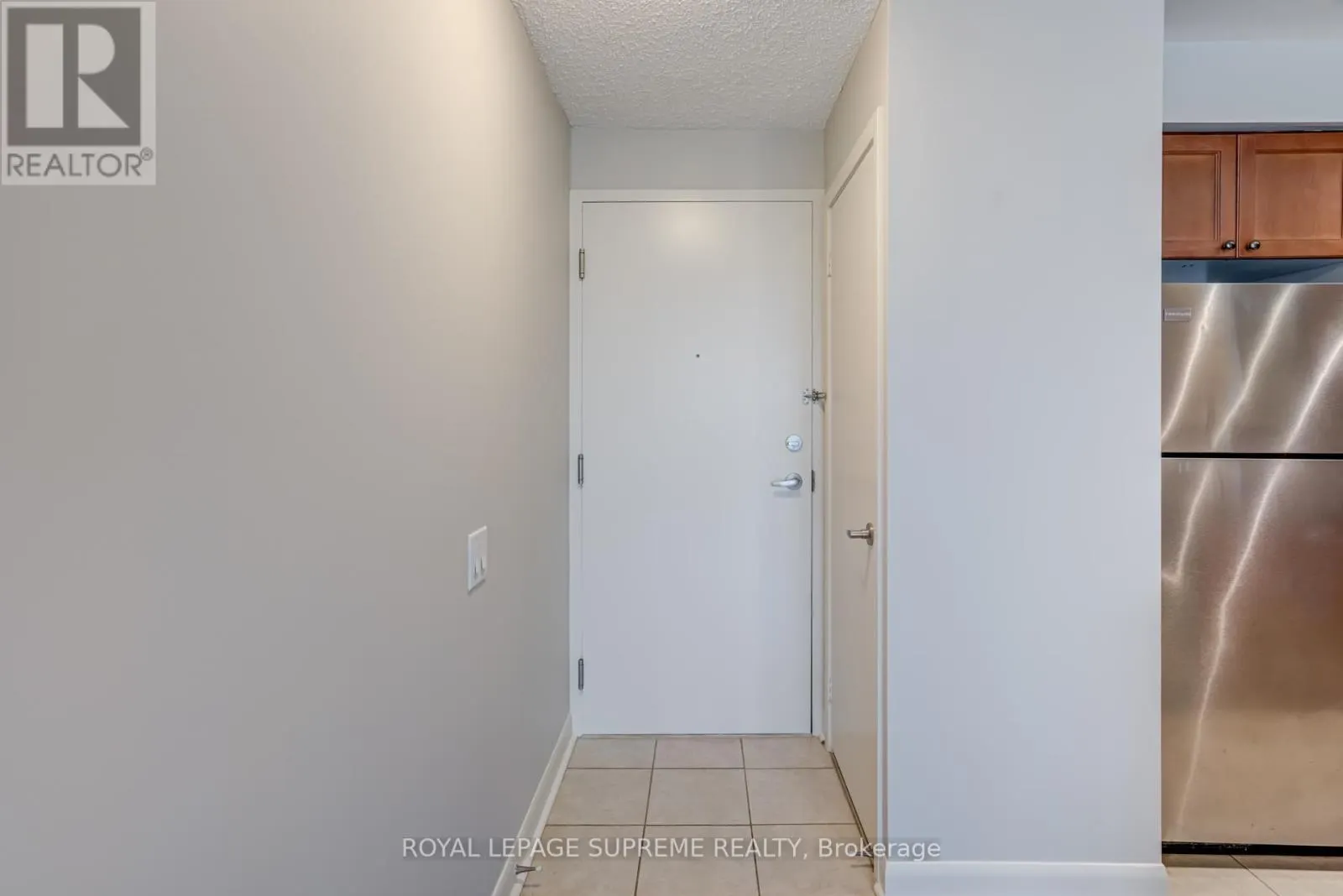 533 - 525 WILSON AVENUE