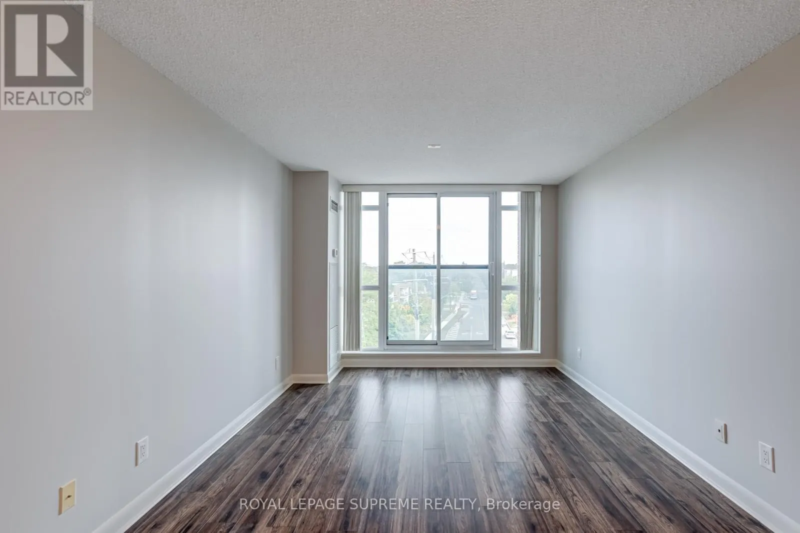 533 - 525 WILSON AVENUE