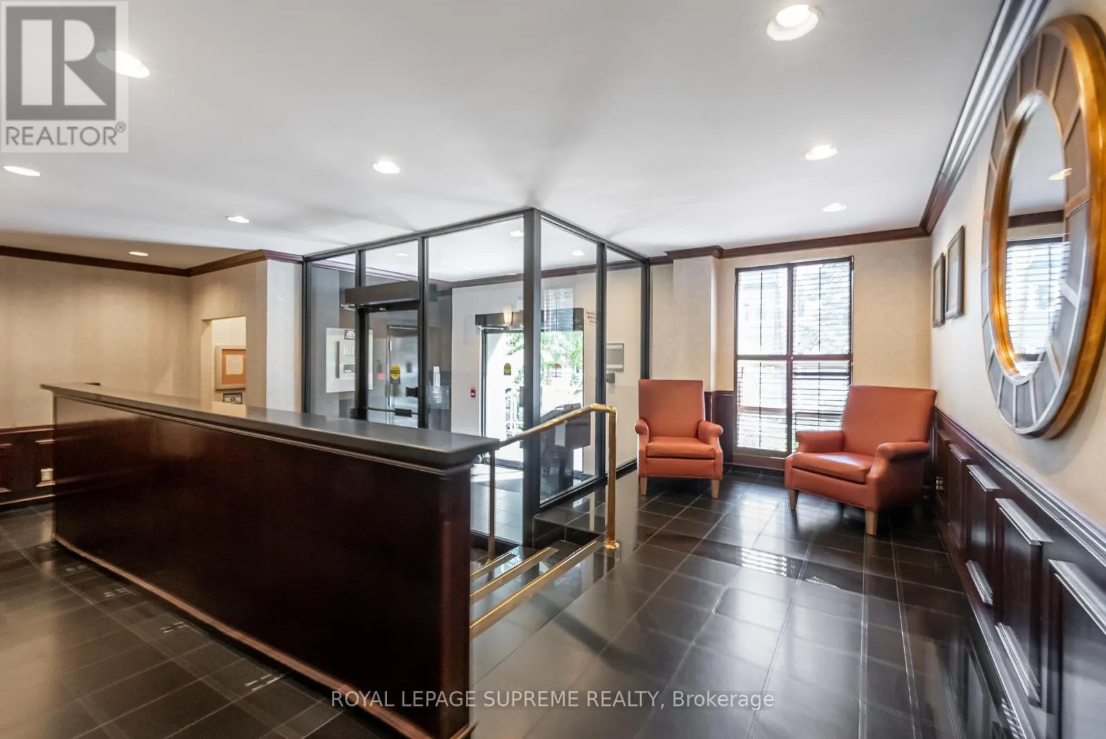 607 - 80 CHARLES STREET E