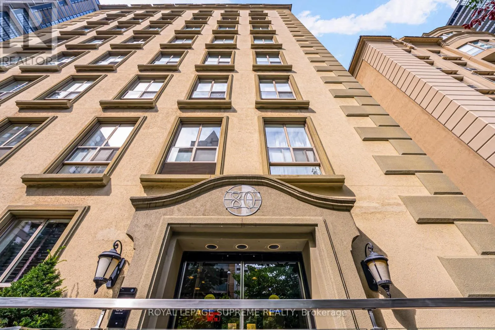 607 - 80 CHARLES STREET E