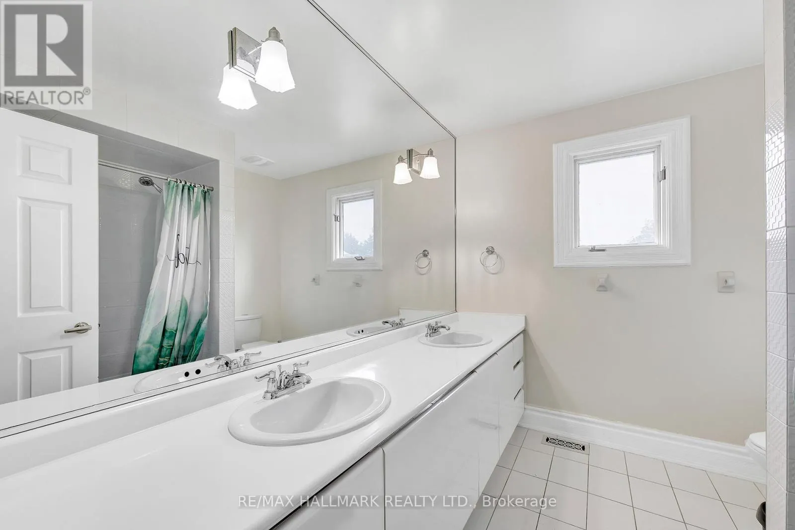 6 MONTFORD DRIVE