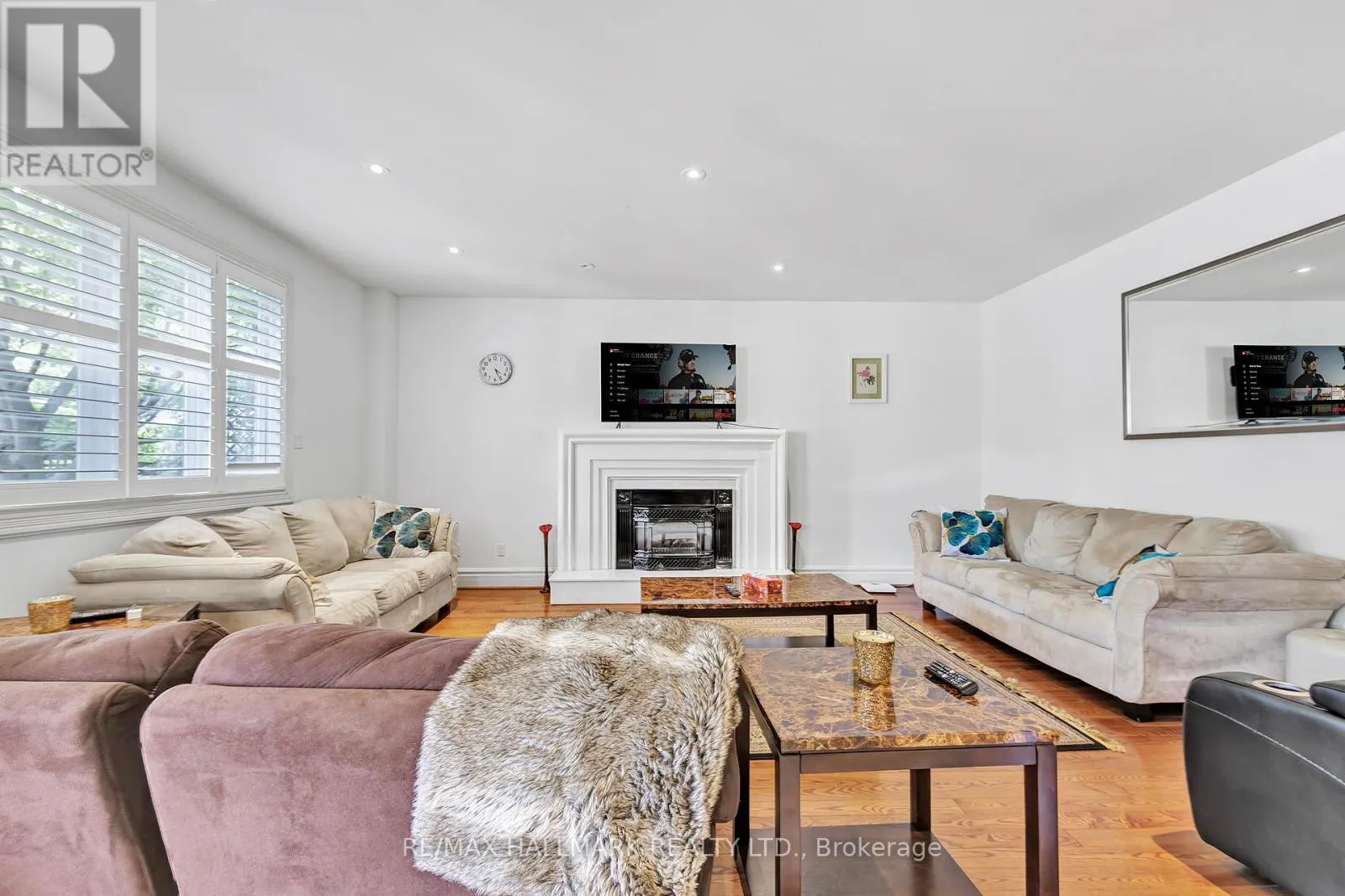 6 MONTFORD DRIVE