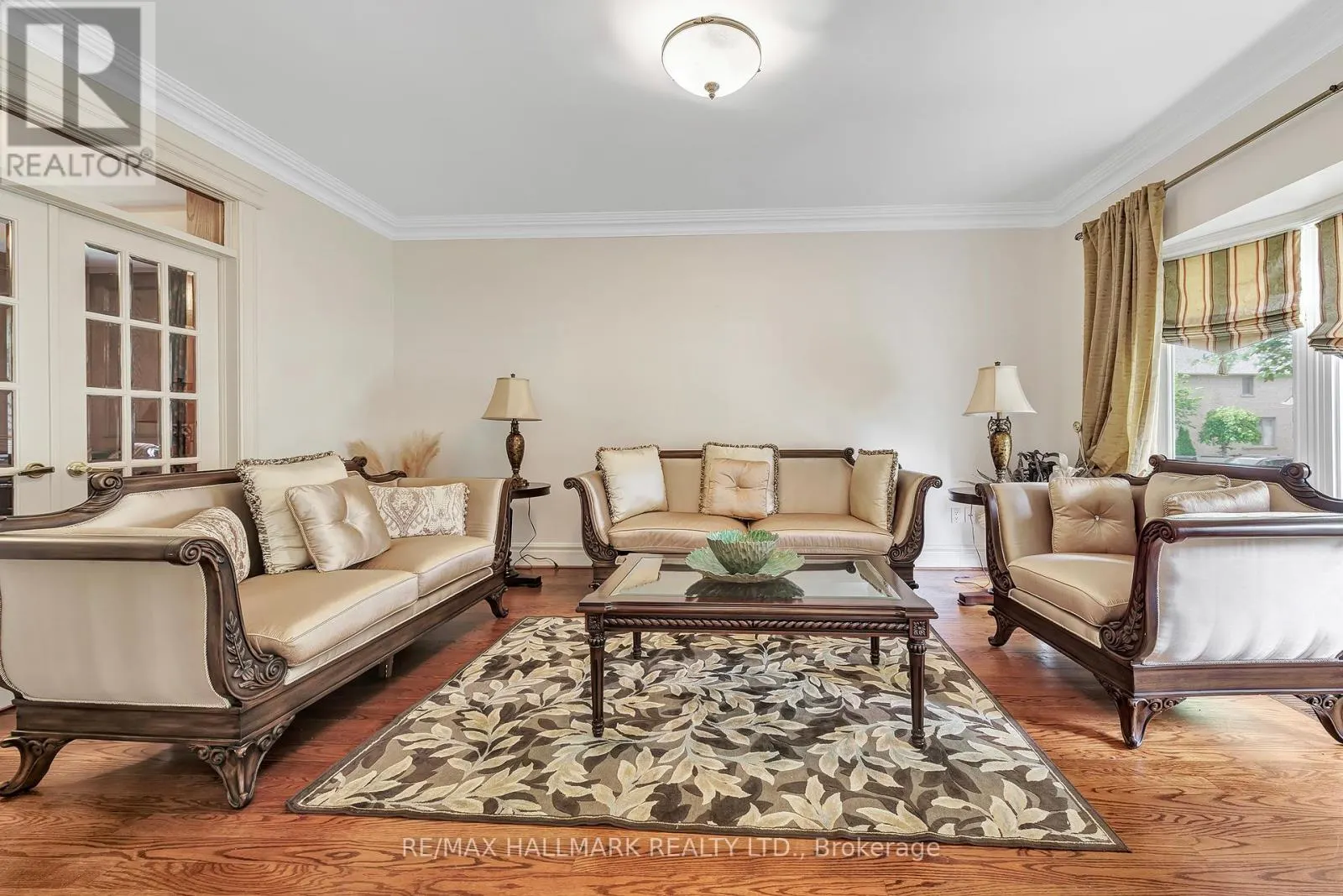 6 MONTFORD DRIVE