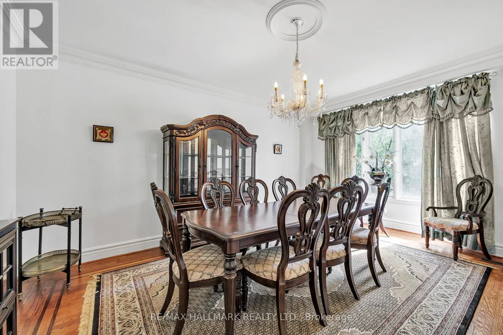 6 MONTFORD DRIVE