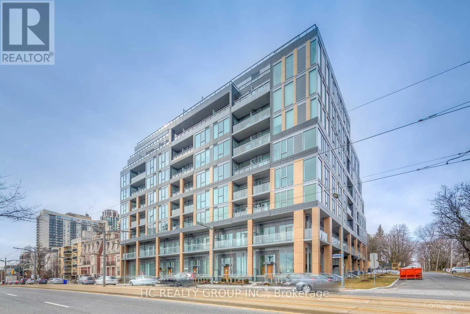 302 - 6 PARKWOOD AVENUE