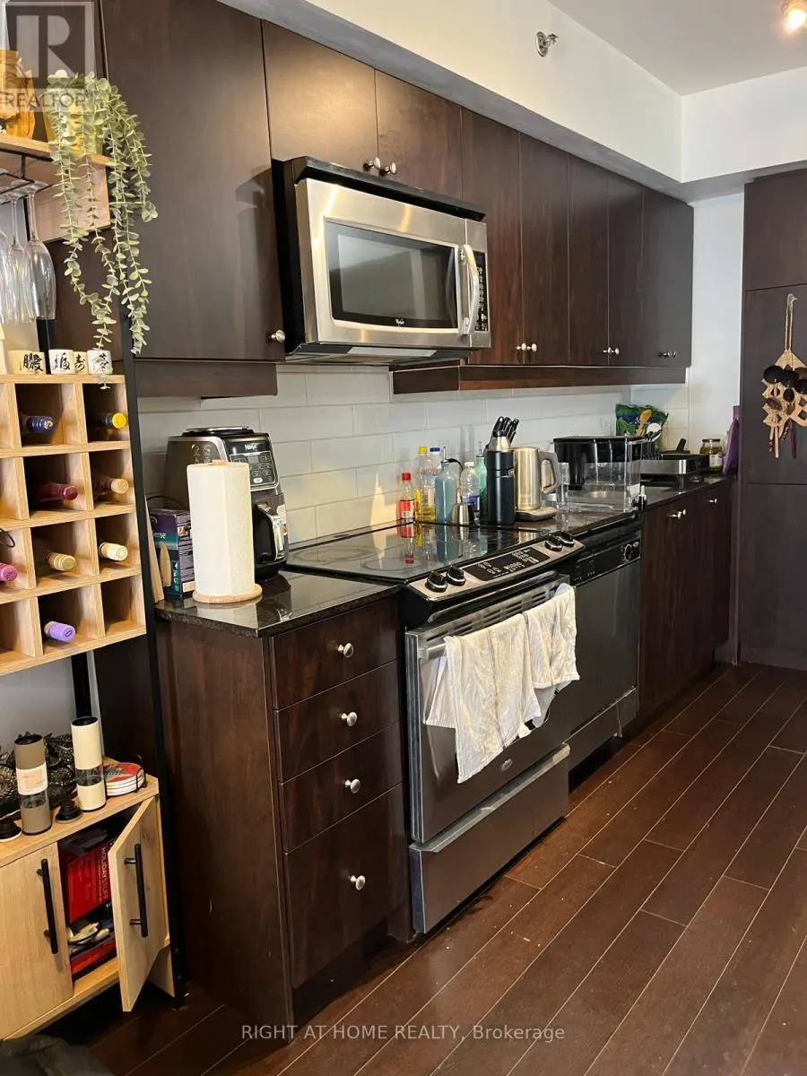 212 - 701 SHEPPARD AVENUE W