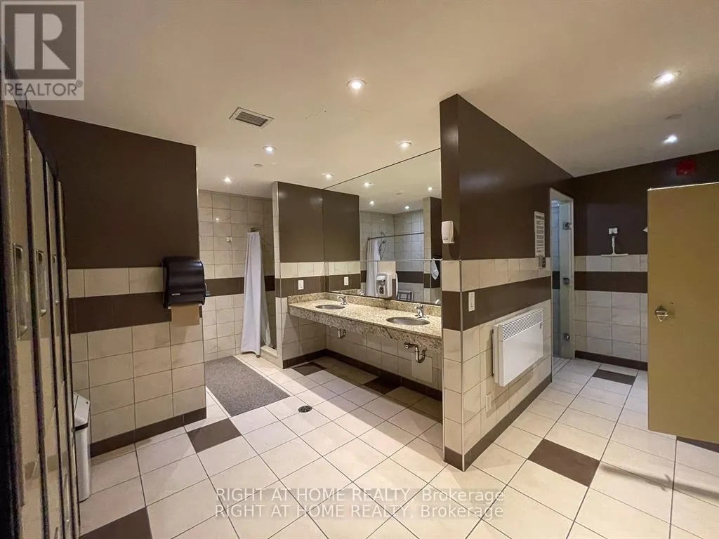212 - 701 SHEPPARD AVENUE W