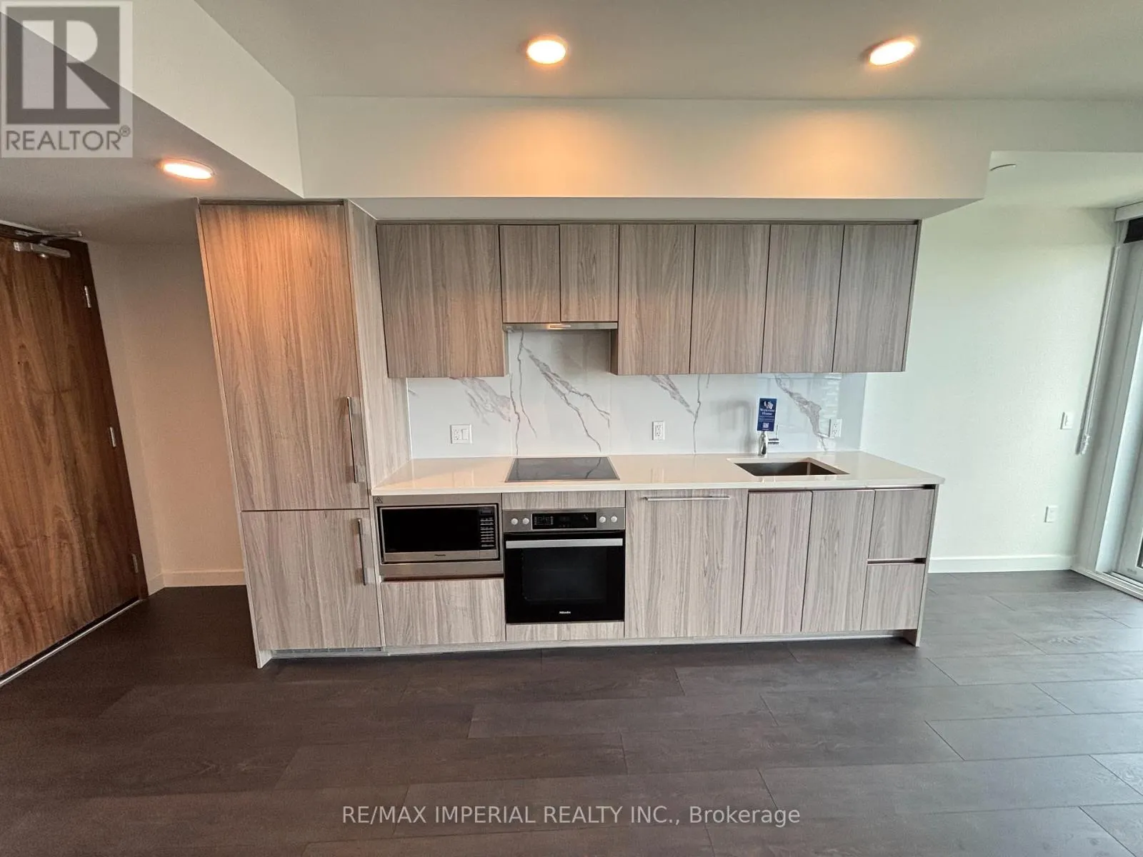 5902 - 3 CONCORD CITYPLACE WAY