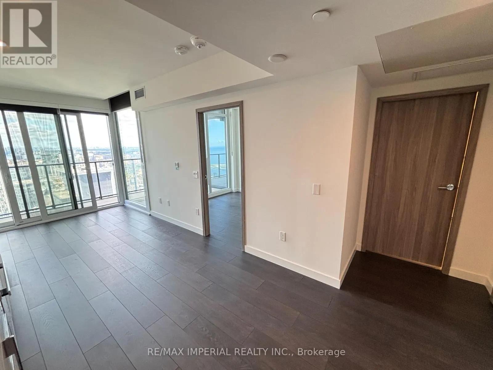 5902 - 3 CONCORD CITYPLACE WAY