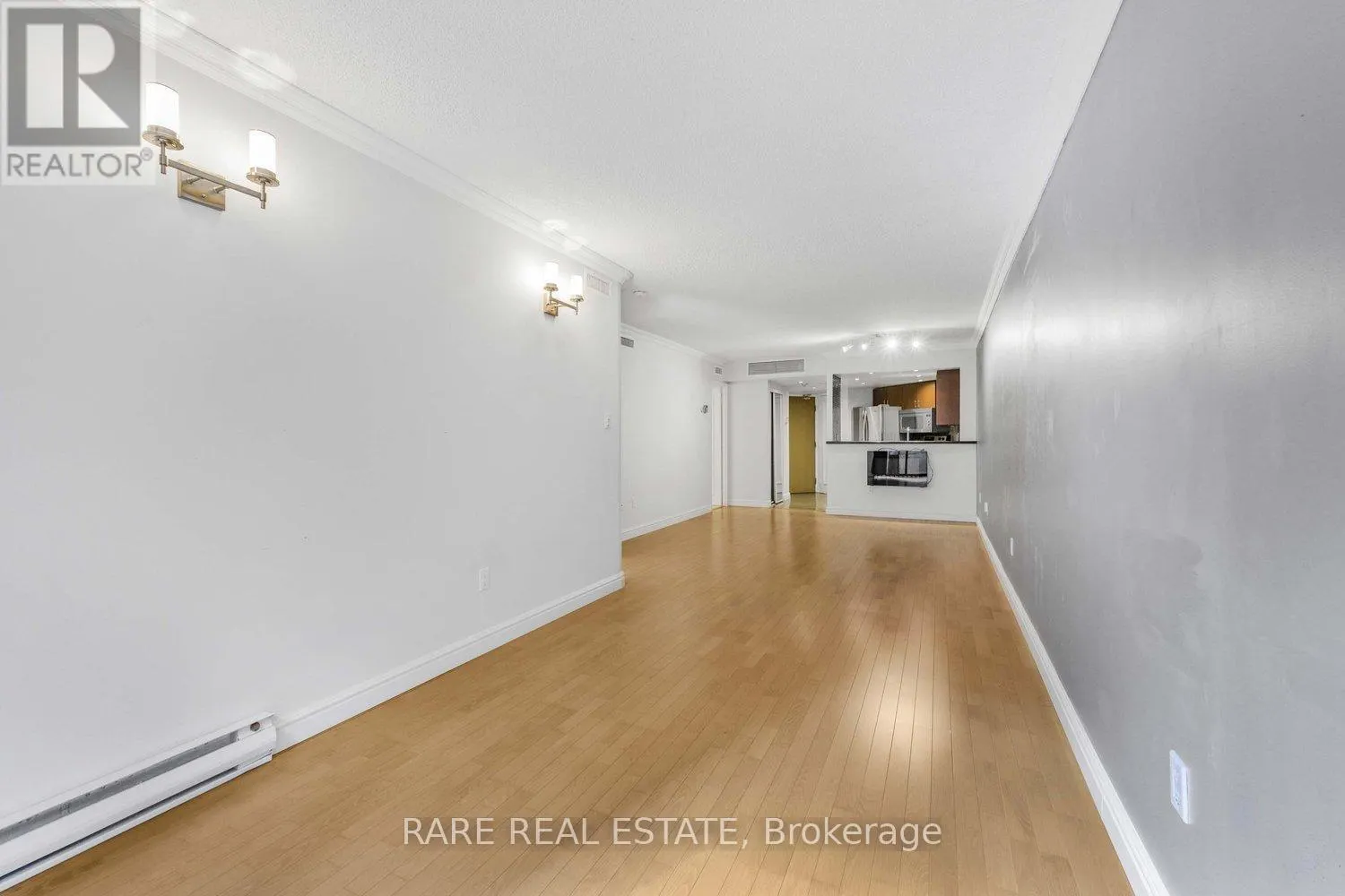 310 - 1001 BAY STREET