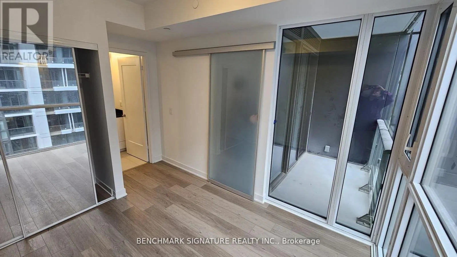 1642 SW - 121 LOWER SHERBOURNE STREET