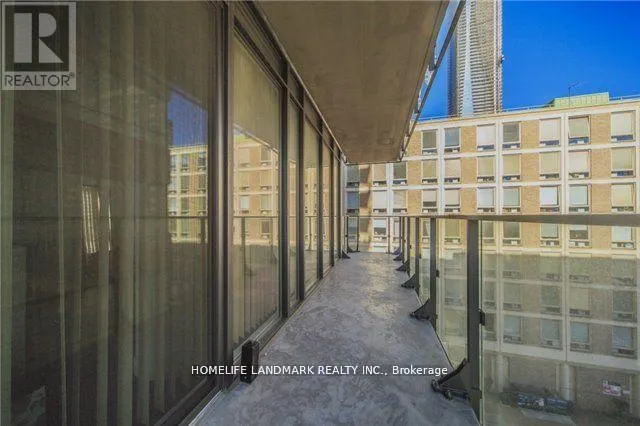 608 - 75 ST NICHOLAS STREET