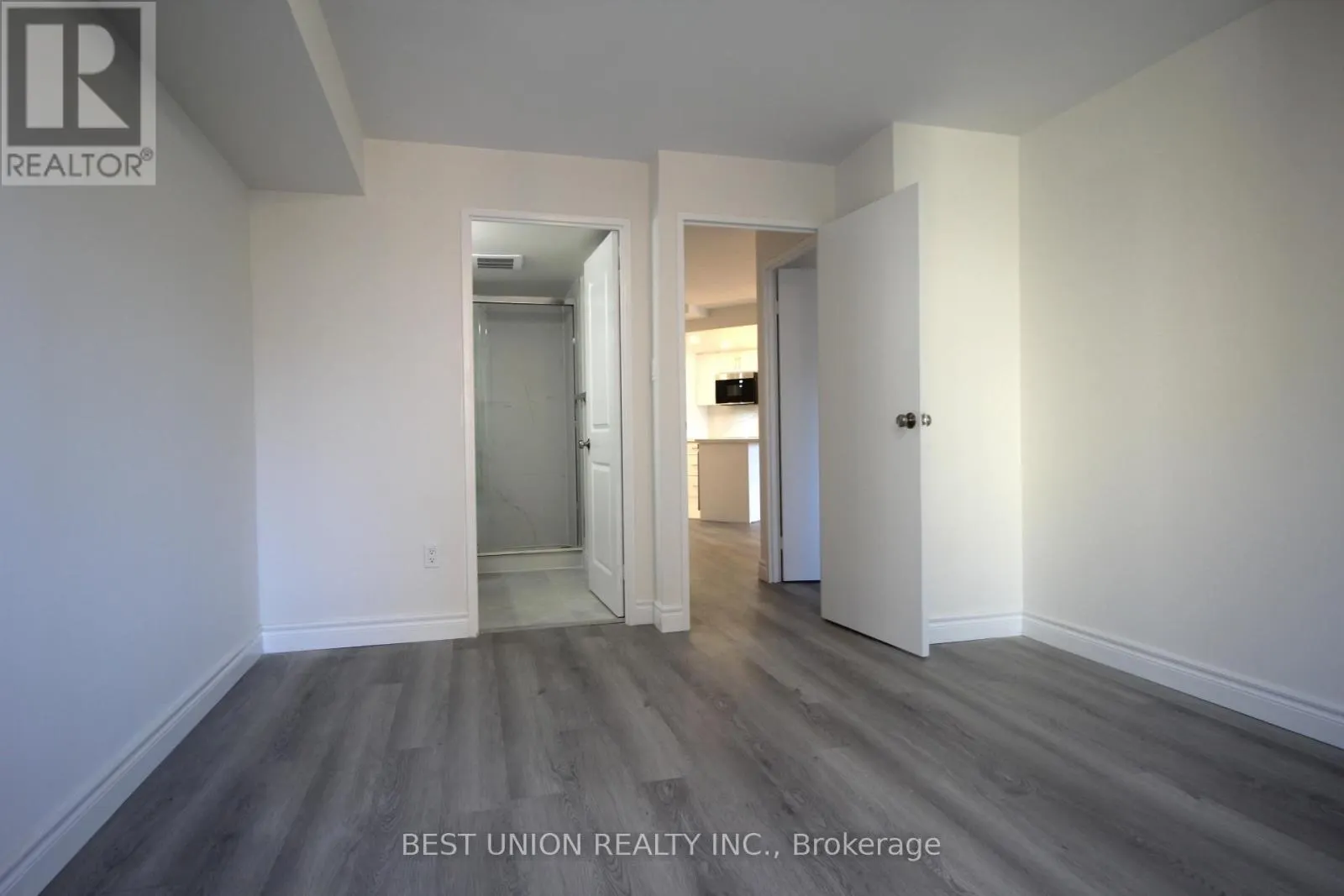 1209 - 77 MAITLAND PLACE