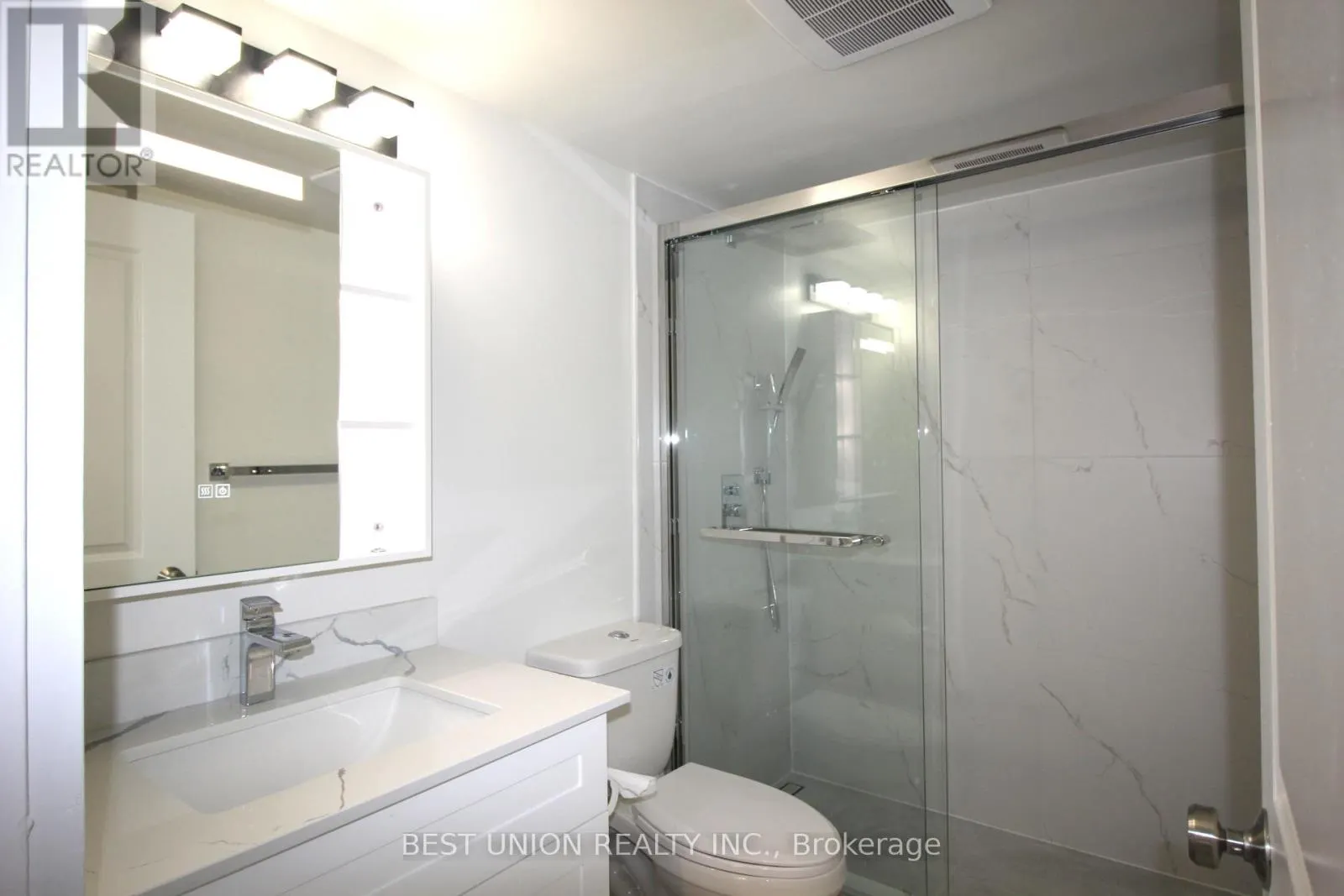 1209 - 77 MAITLAND PLACE