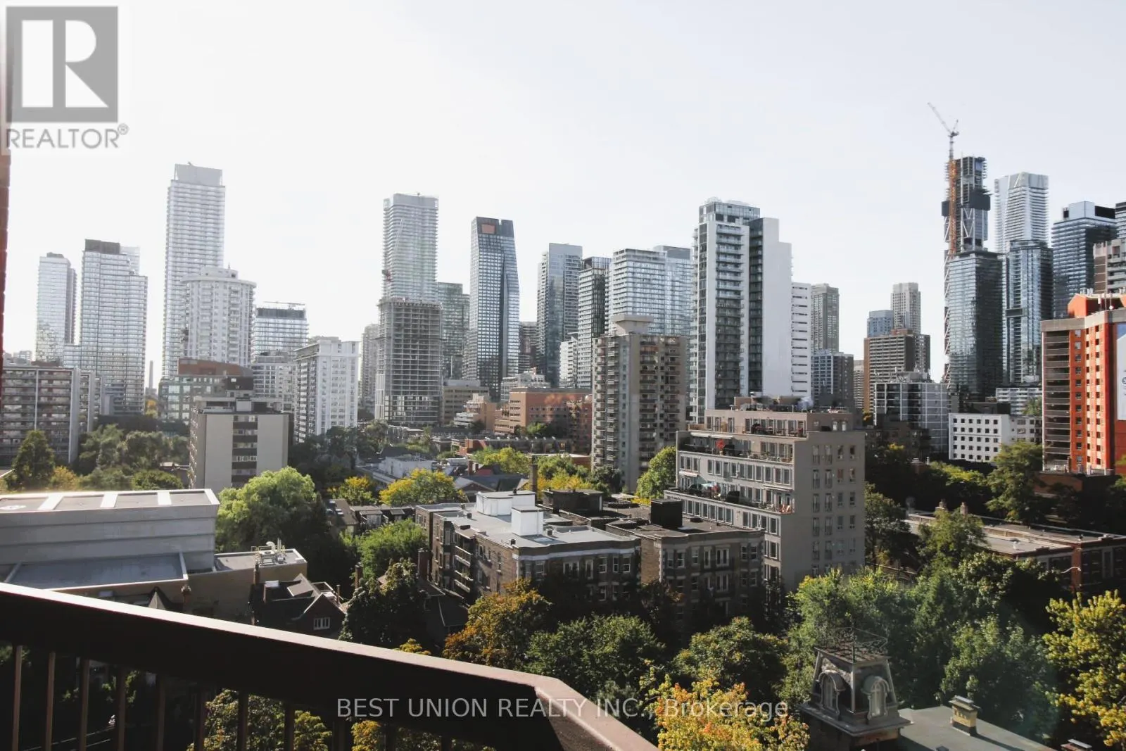 1209 - 77 MAITLAND PLACE