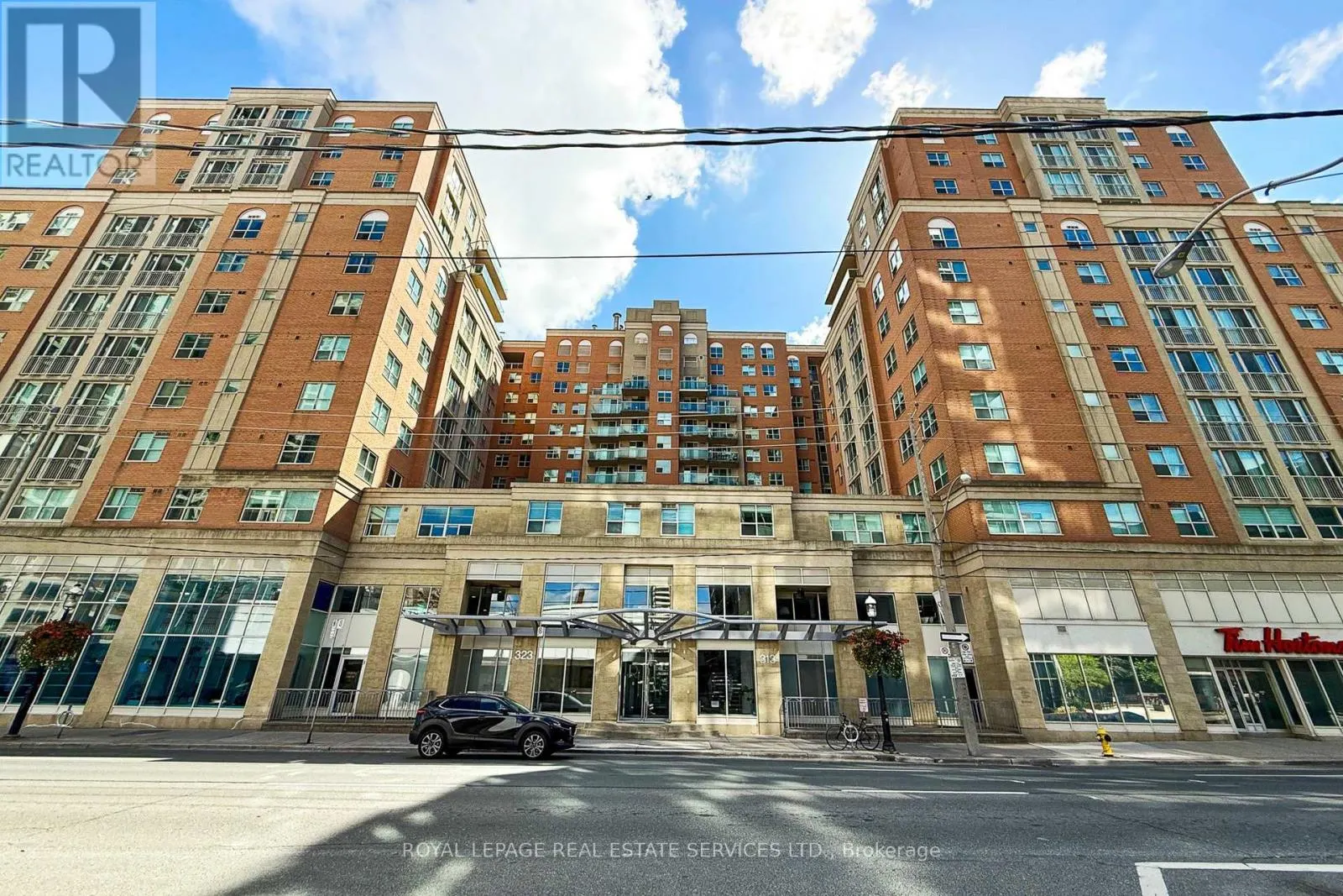 1061 - 313 RICHMOND STREET E