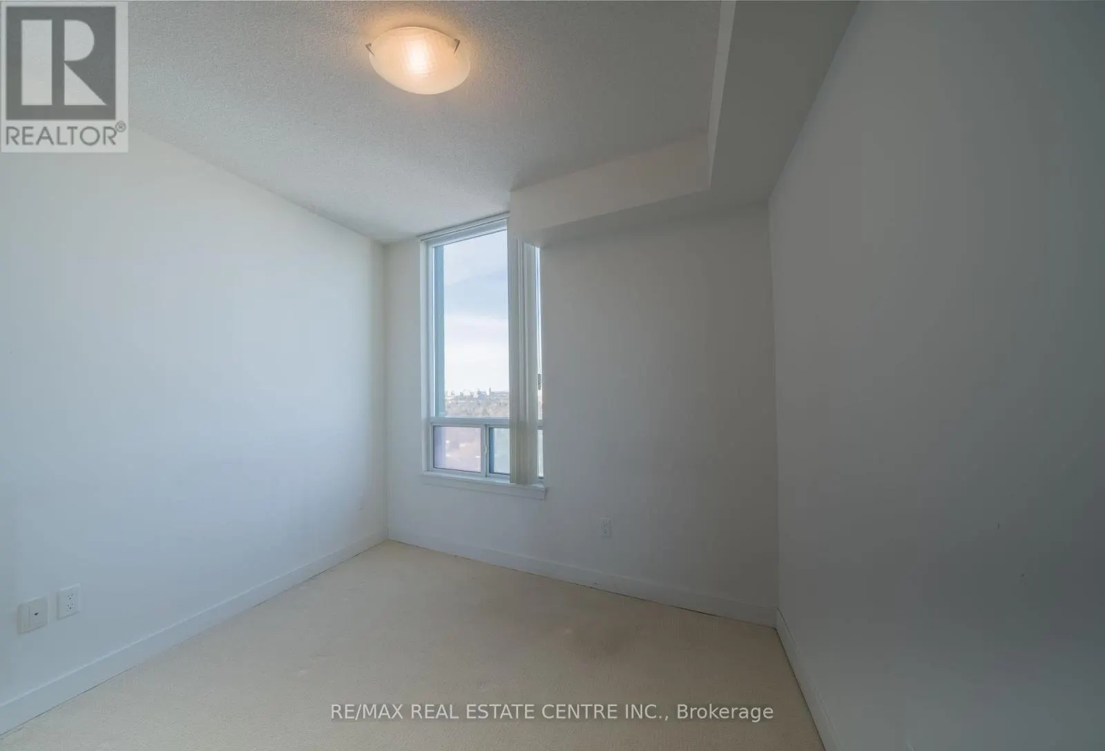 1910 - 5740 YONGE STREET