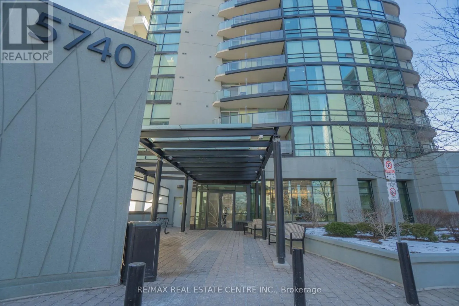 1910 - 5740 YONGE STREET