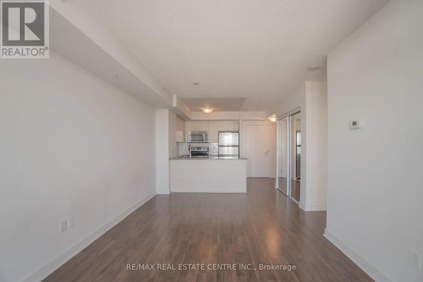 1910 - 5740 YONGE STREET