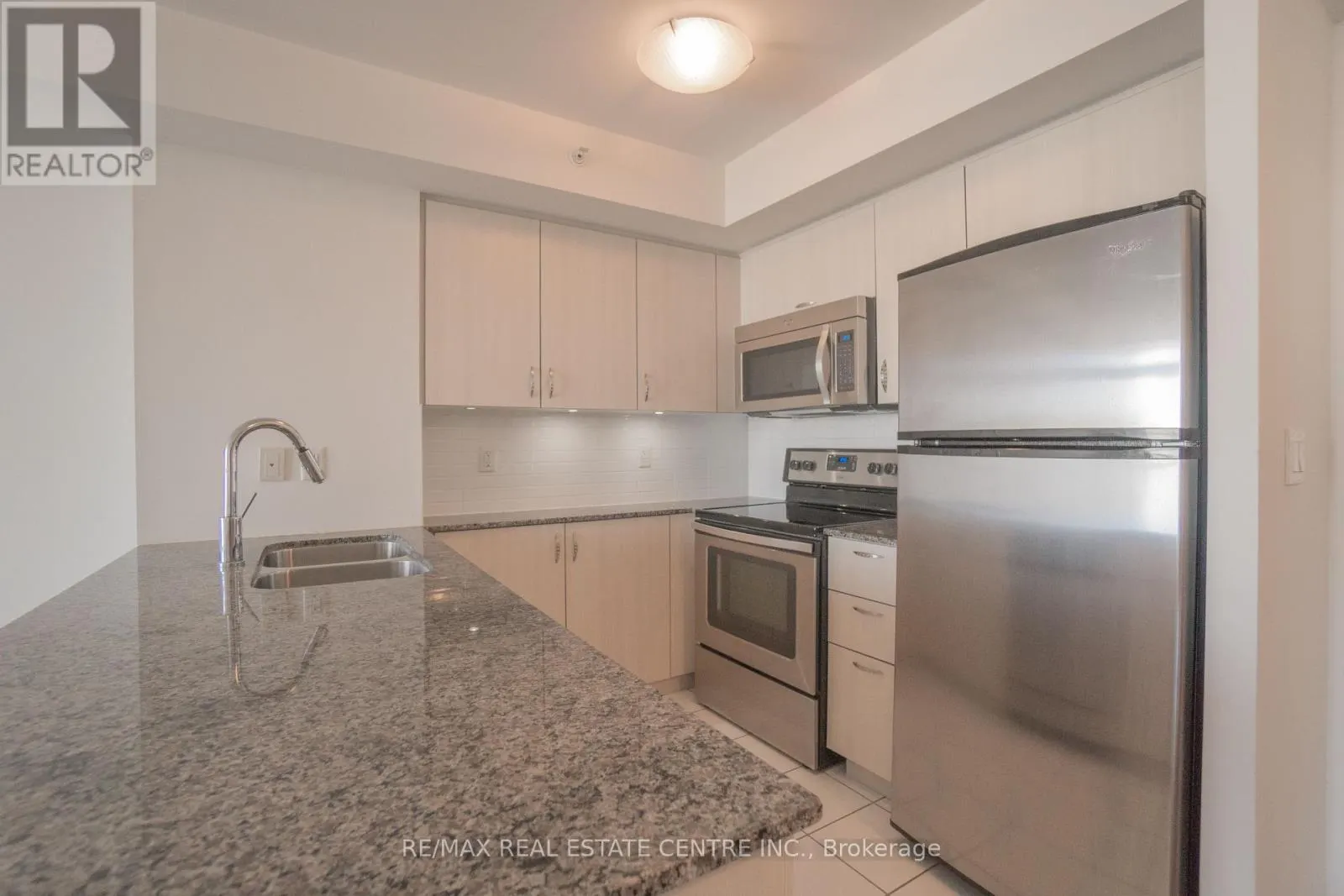 1910 - 5740 YONGE STREET