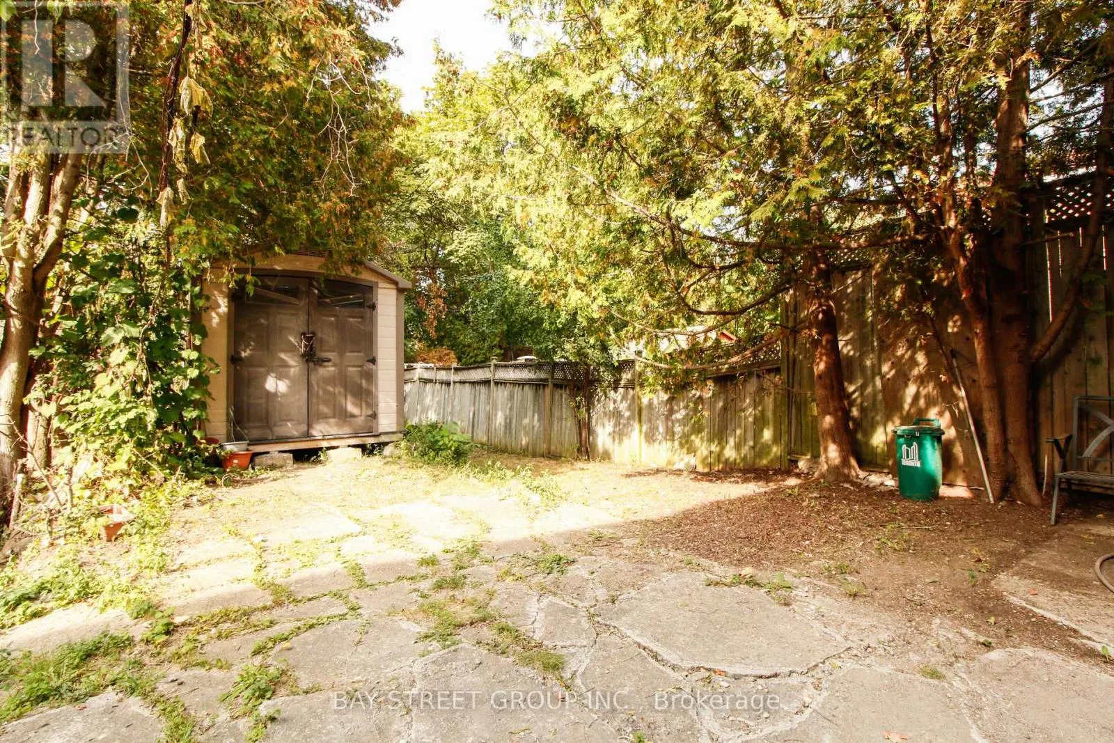 946 EGLINTON AVENUE E